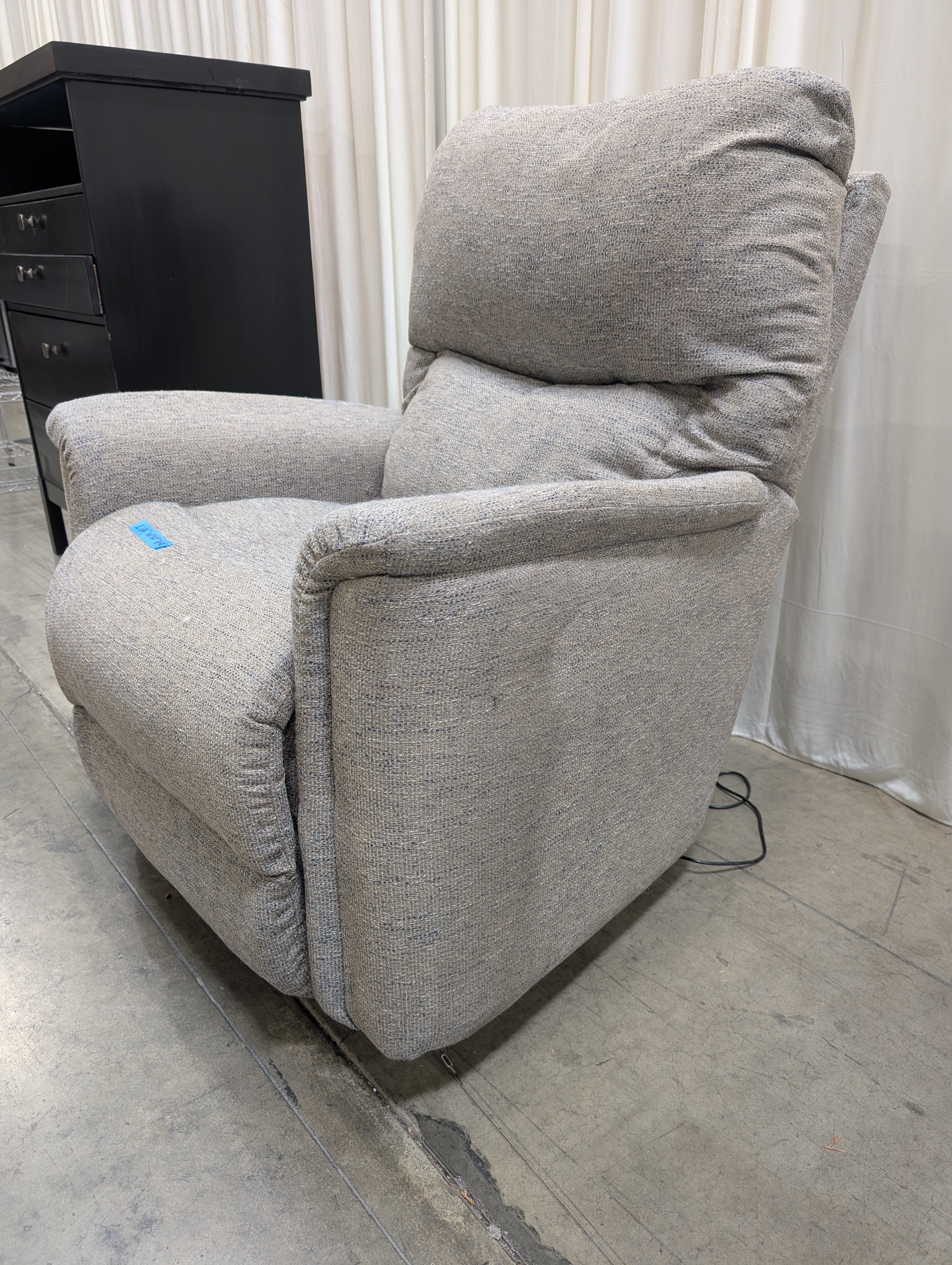 LaZboy Power Recliner in Grey Fabric