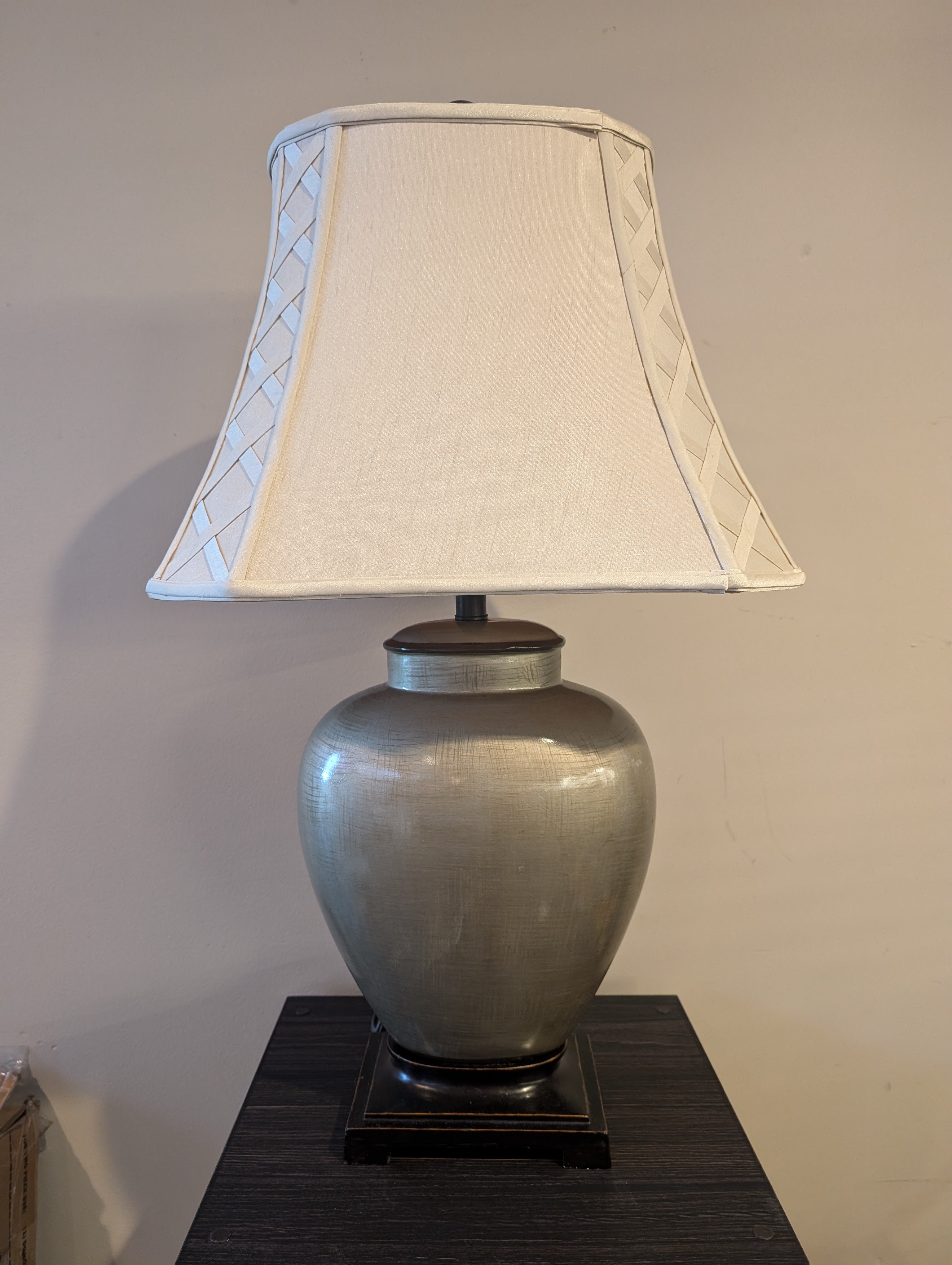 Decorative Beige Fabric Table Lamp with Lattice Shade
