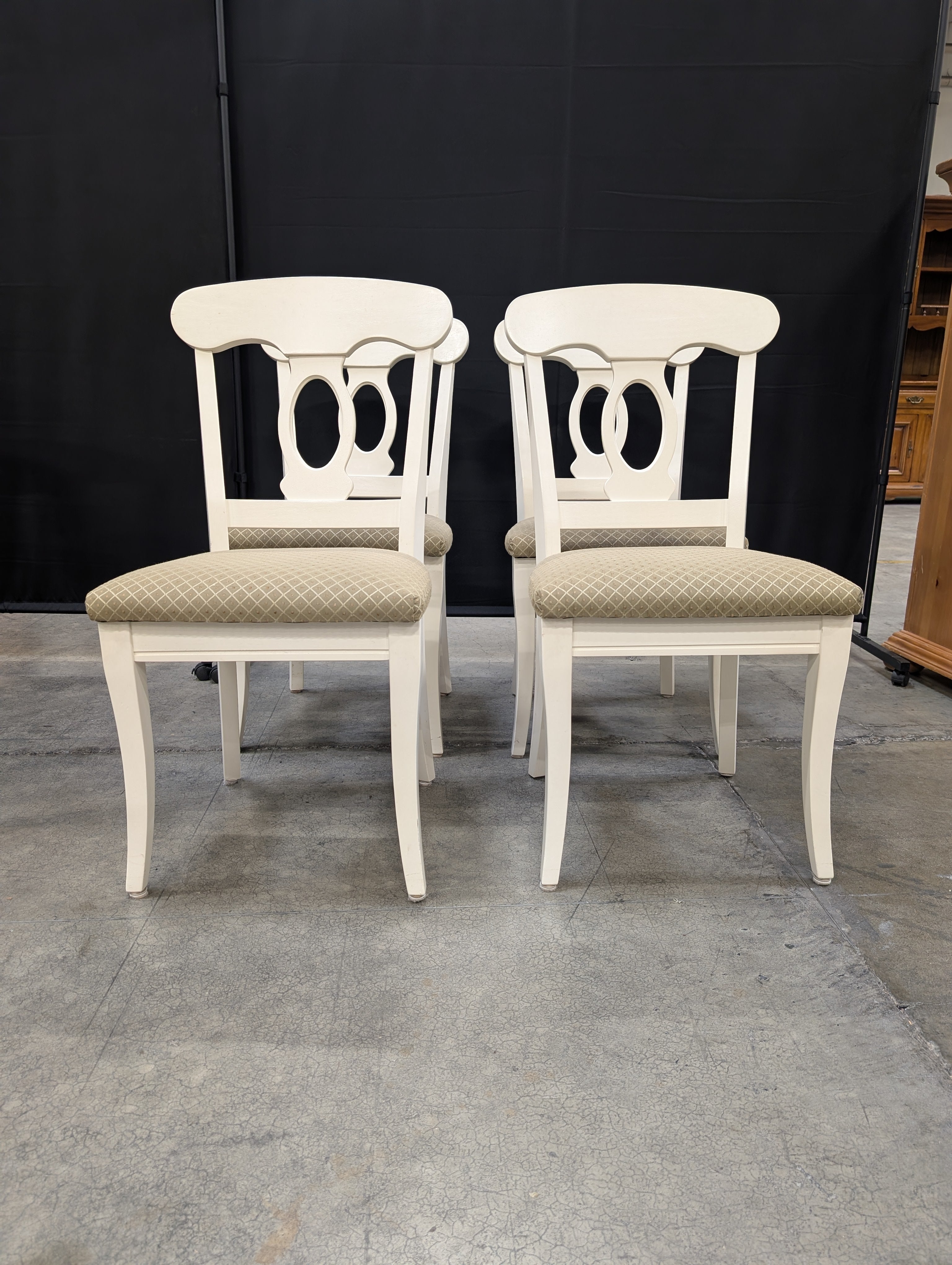 Set of Four White Wood Bassett Furniture Dining Chairs with Upholstered Seats