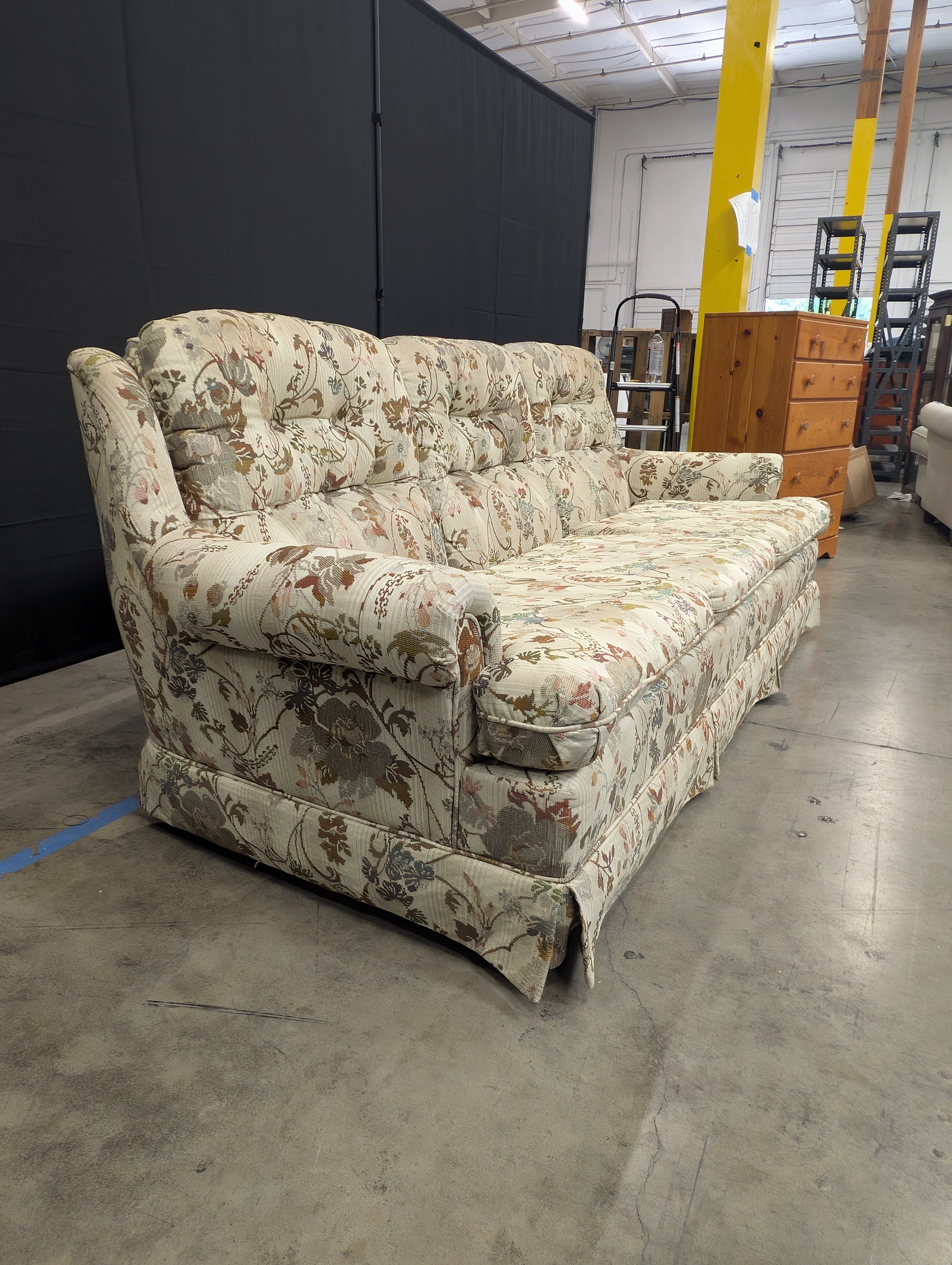 Vintage Style Floral Stratford Company Three-Seater Sofa