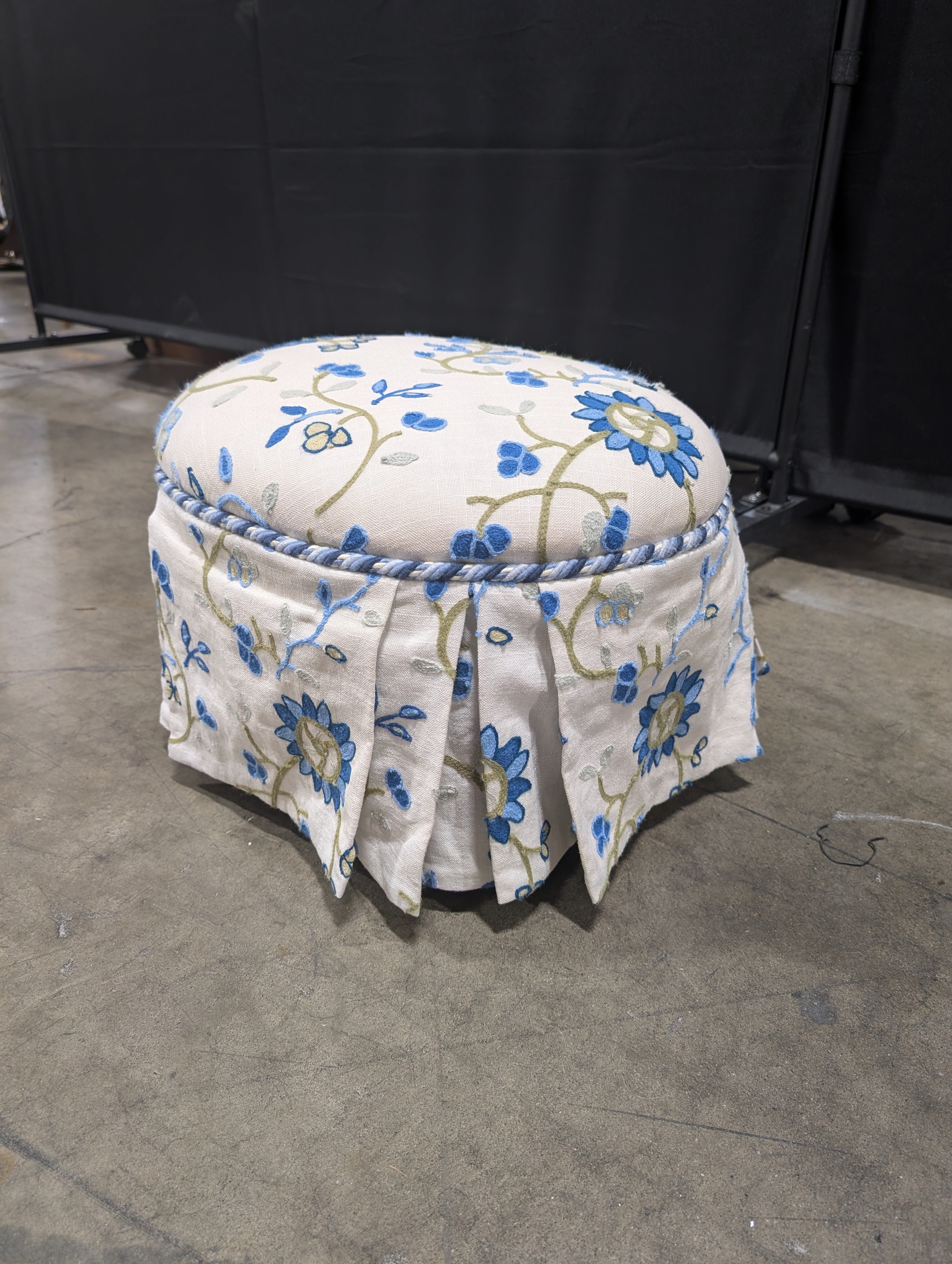White Oval Floral Embroidered Ottoman with Pleated Skirt