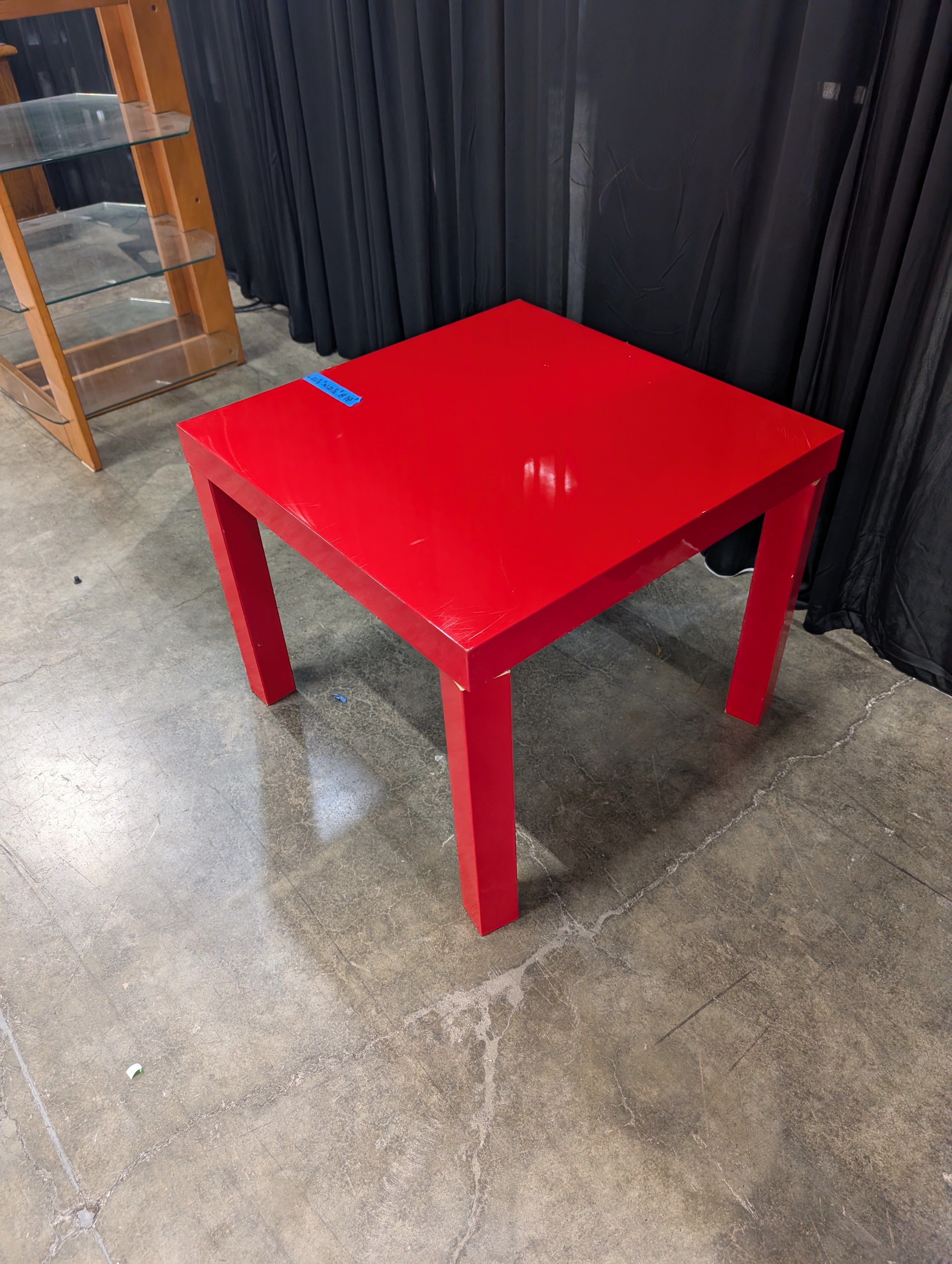 Bright Red Square End Table in Glossy Finish