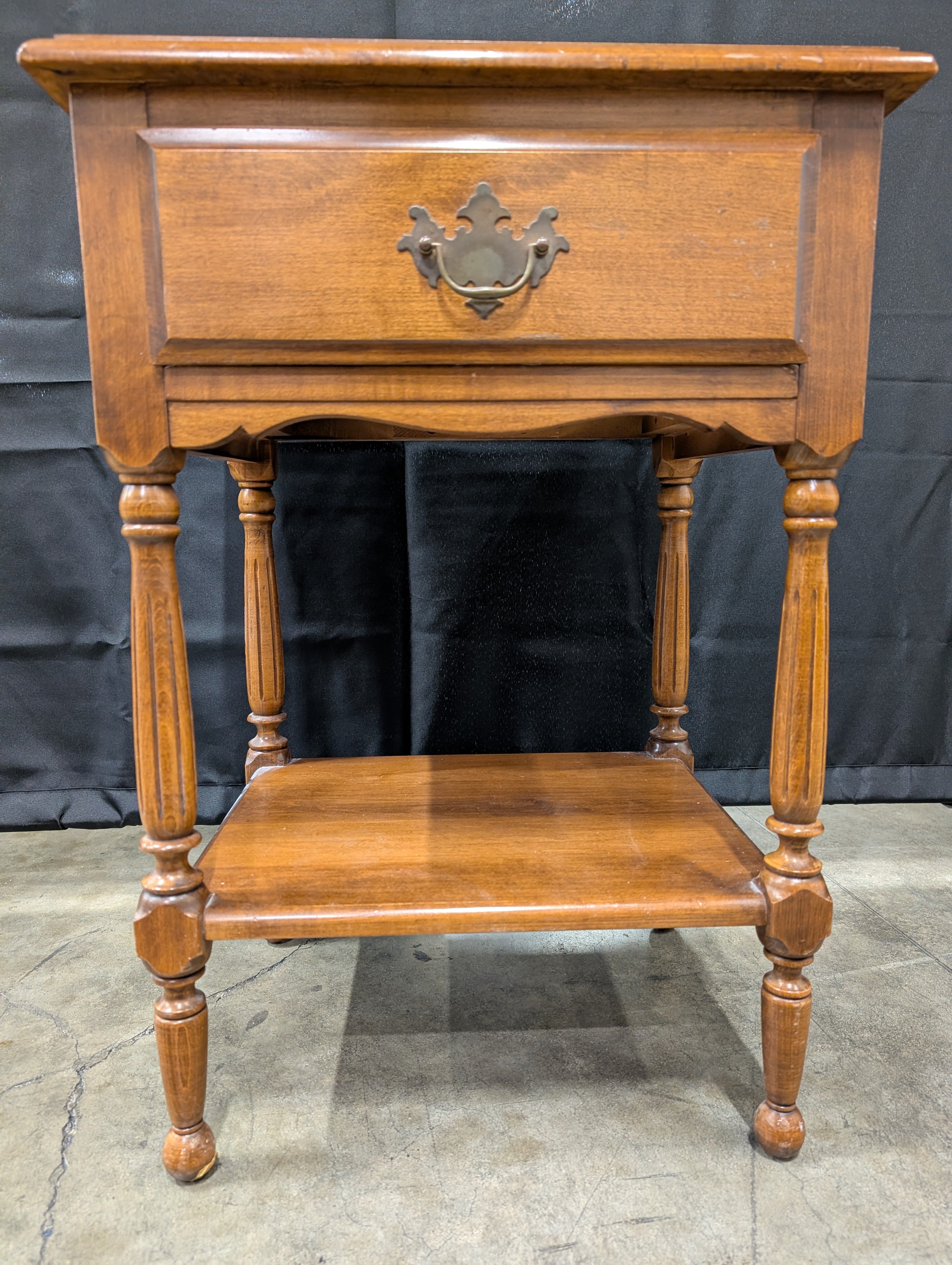 Sprague & Carleton Nightstand with Single Drawer and Shelf