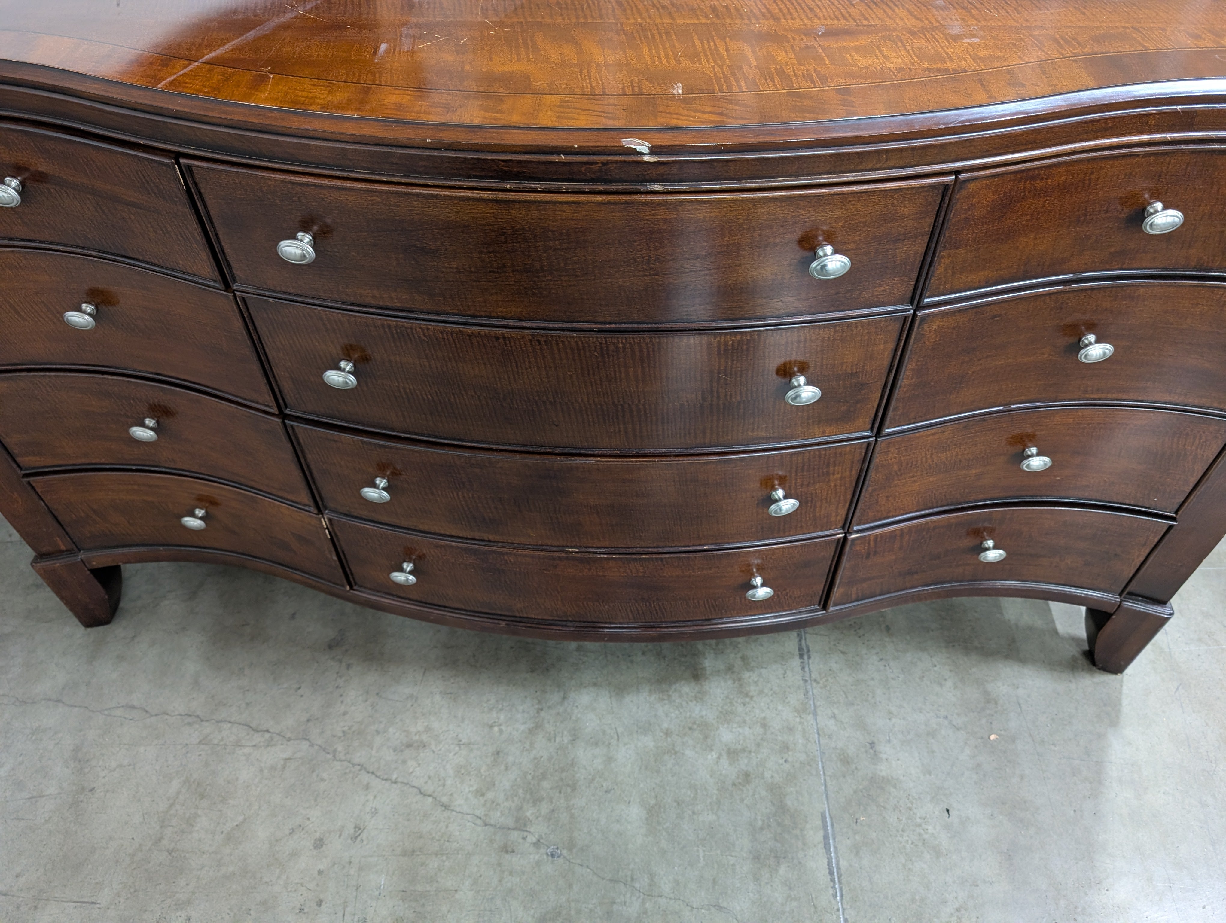 Curved Hardwood Twelve drawers mirror Dresser with Mirror