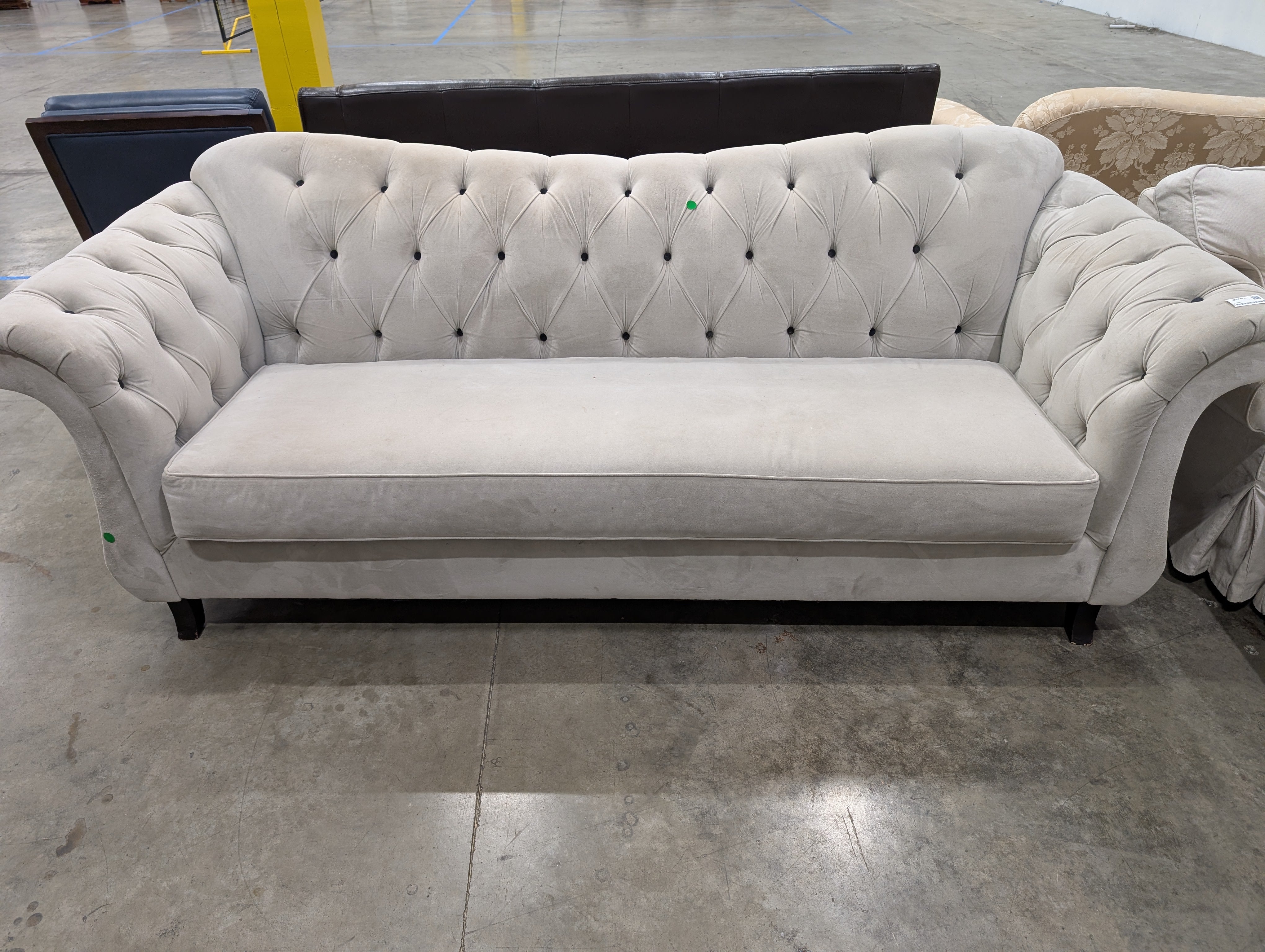Warehouse sale *** Contemporary Tufted Greige Velvet Sofa