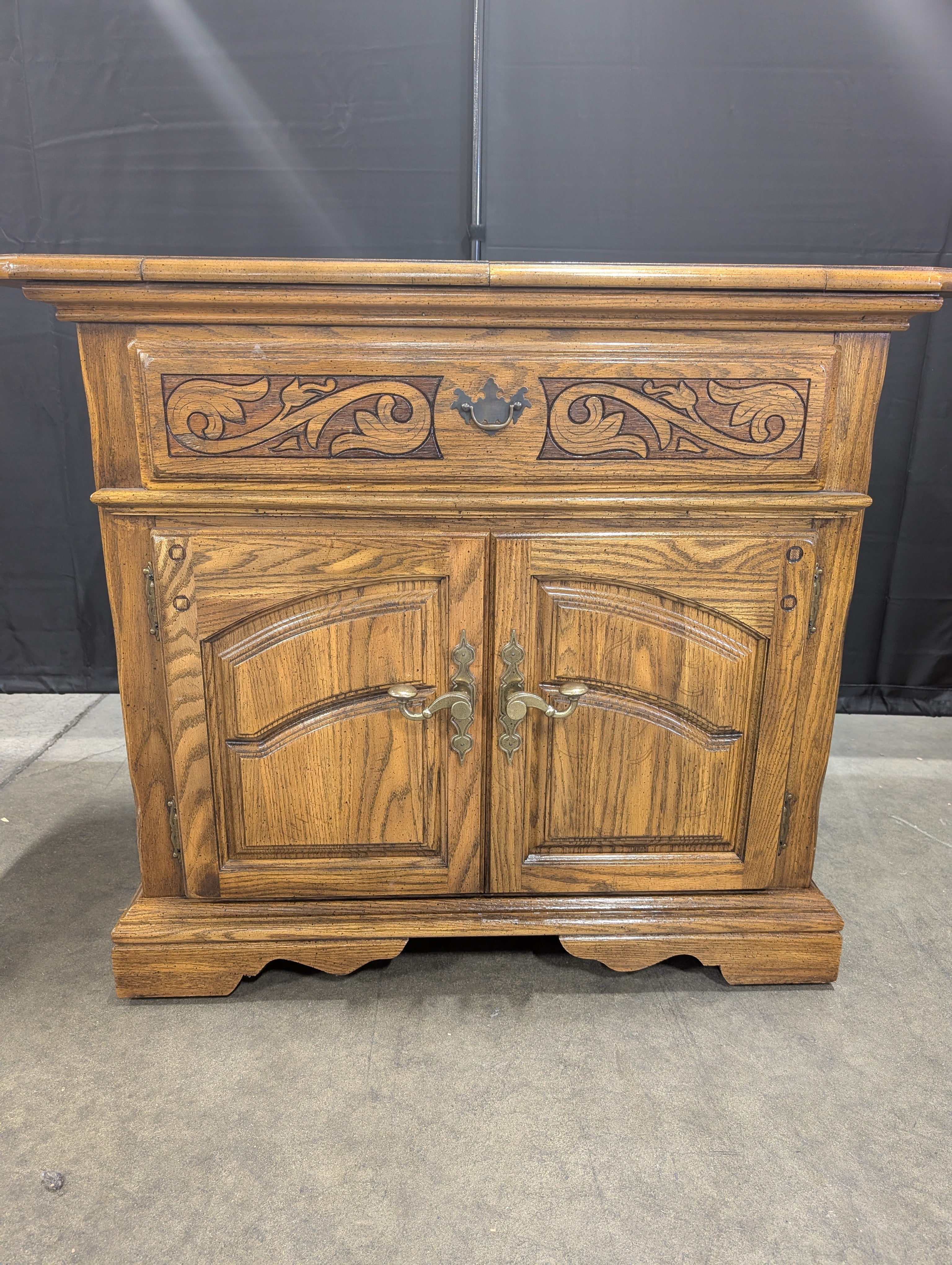 American Drew Flip-top Buffet Server