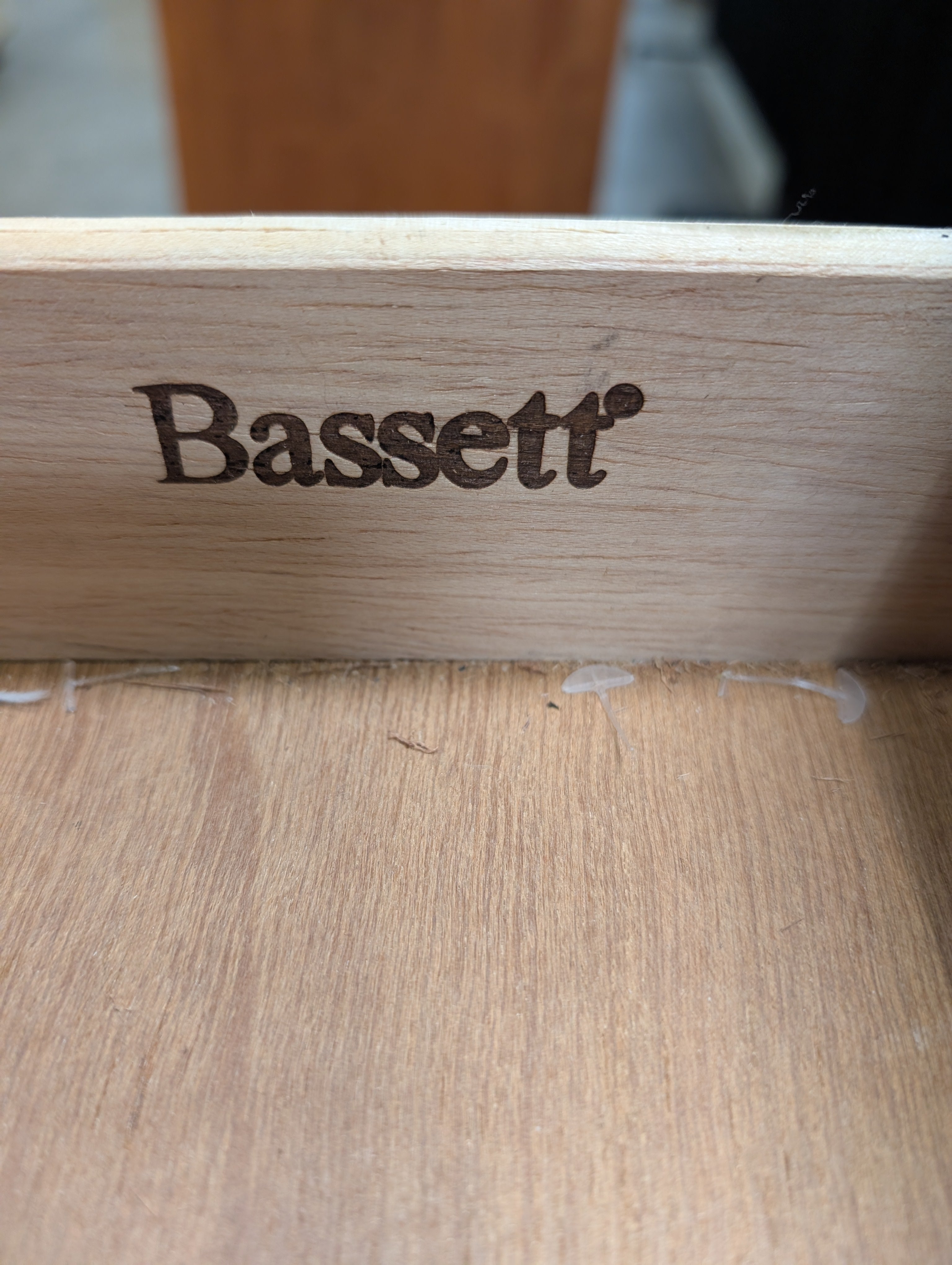Bassett Traditional Eight-Drawer Wooden Dresser