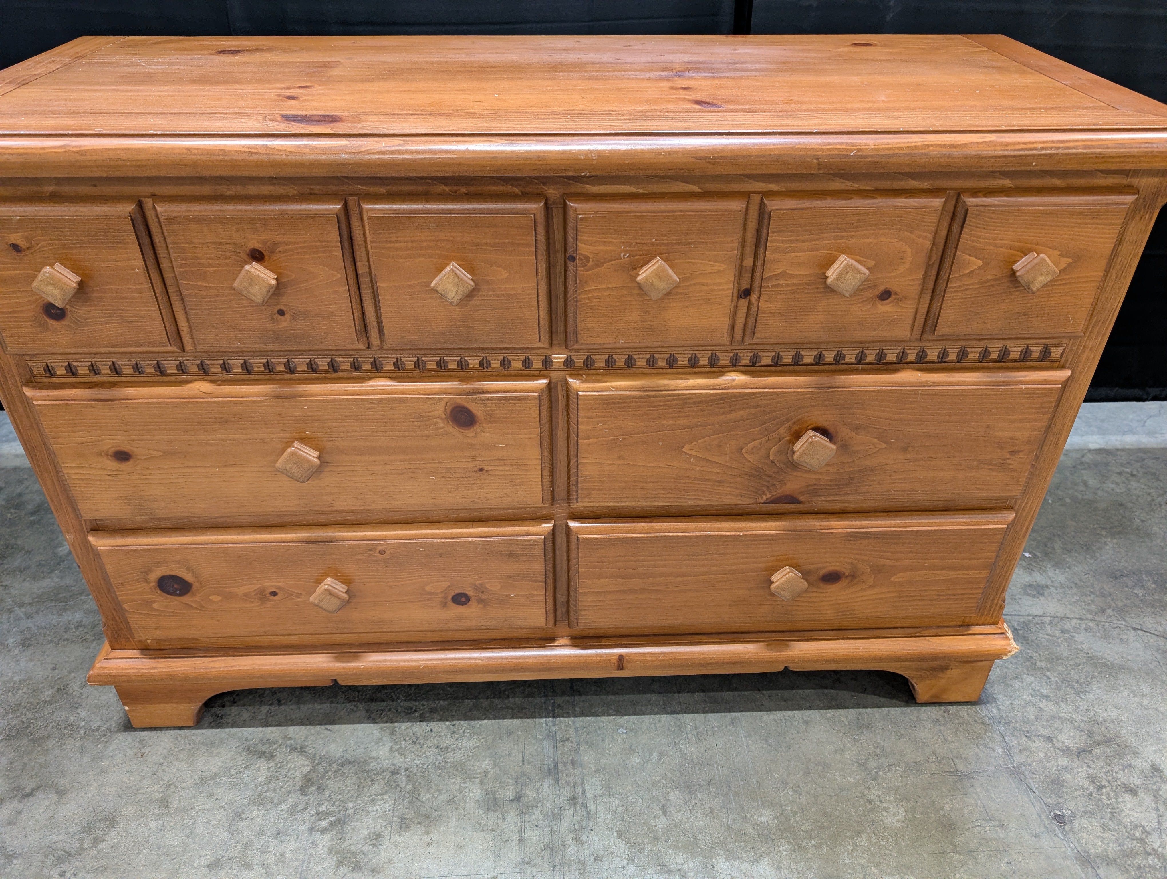 Solid Wood Six-Drawer Chest with Warm Honey Finish