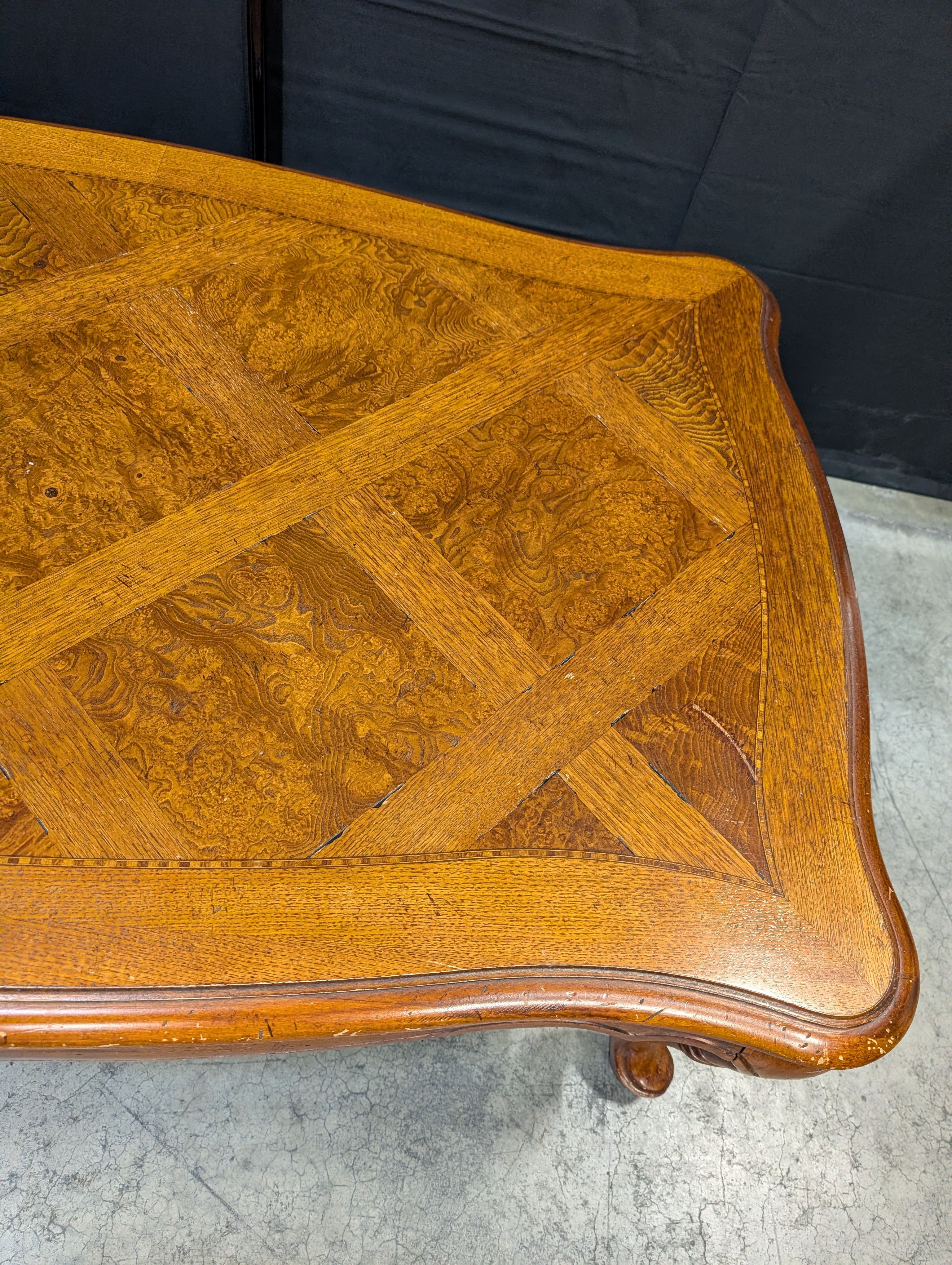 Inlaid Wood Coffee Table with Scalloped Edges