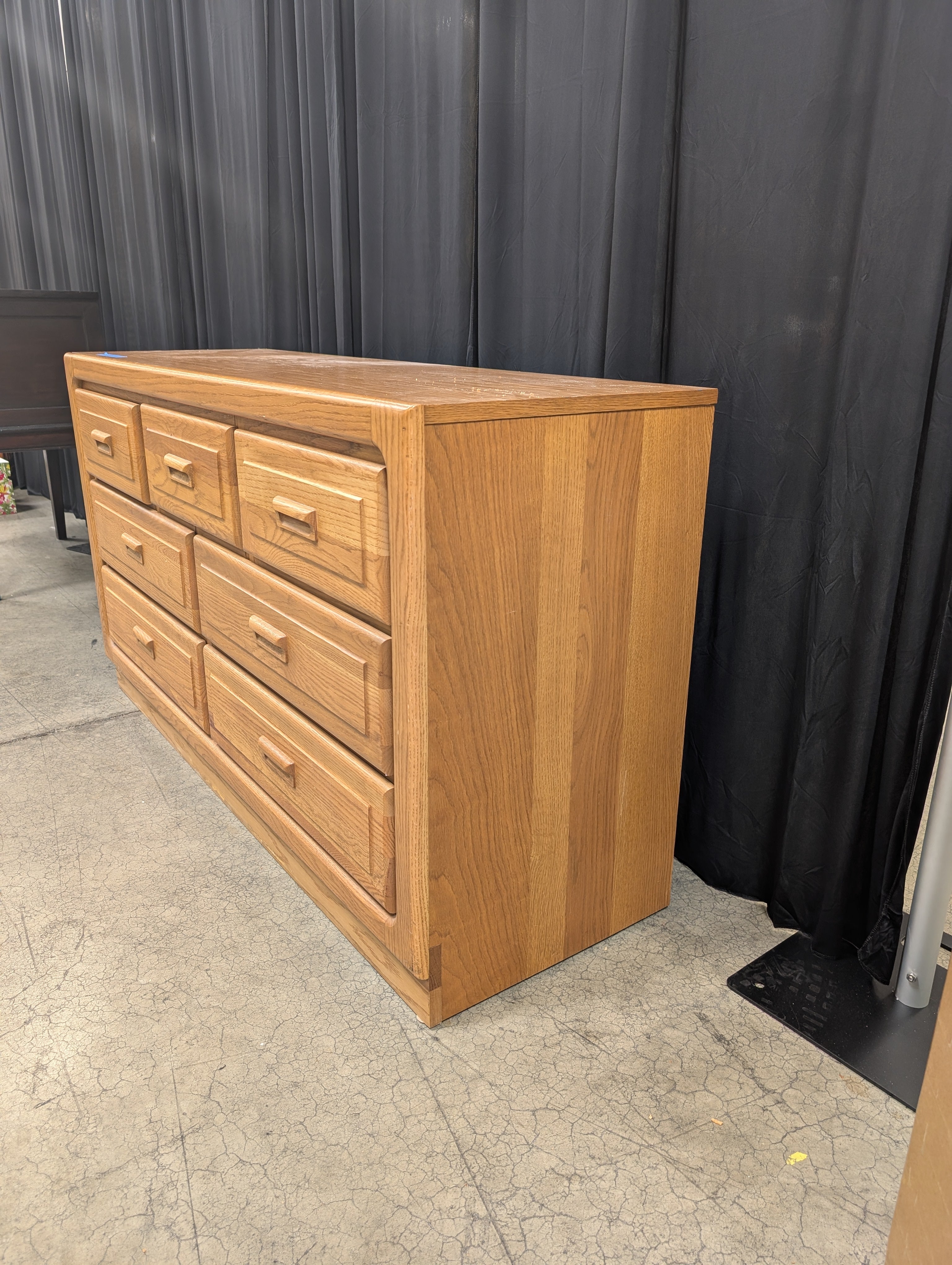 Seven-Drawer Vintage Dresser in Golden Oak