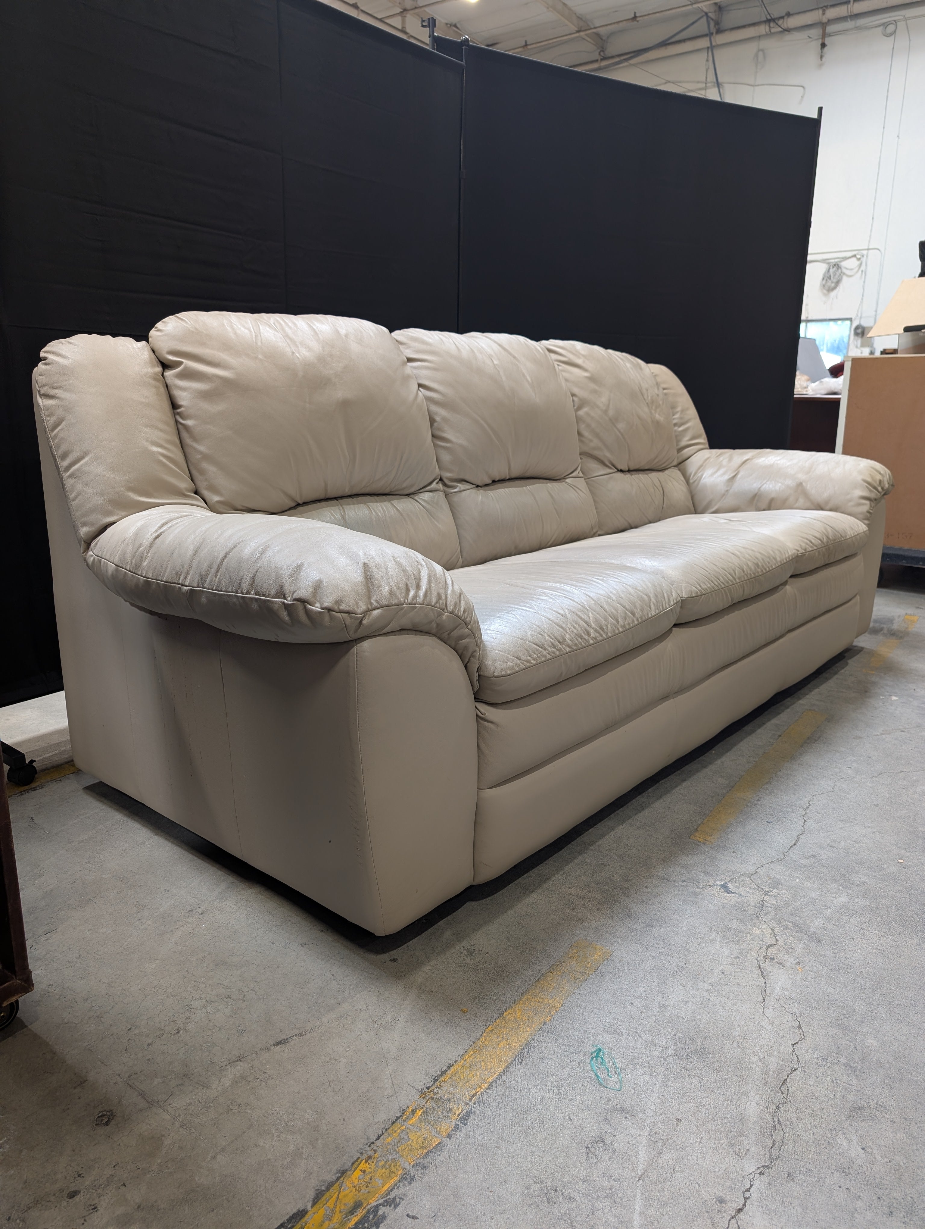 Spacious Three-Seater Sofa with Rolled Arms