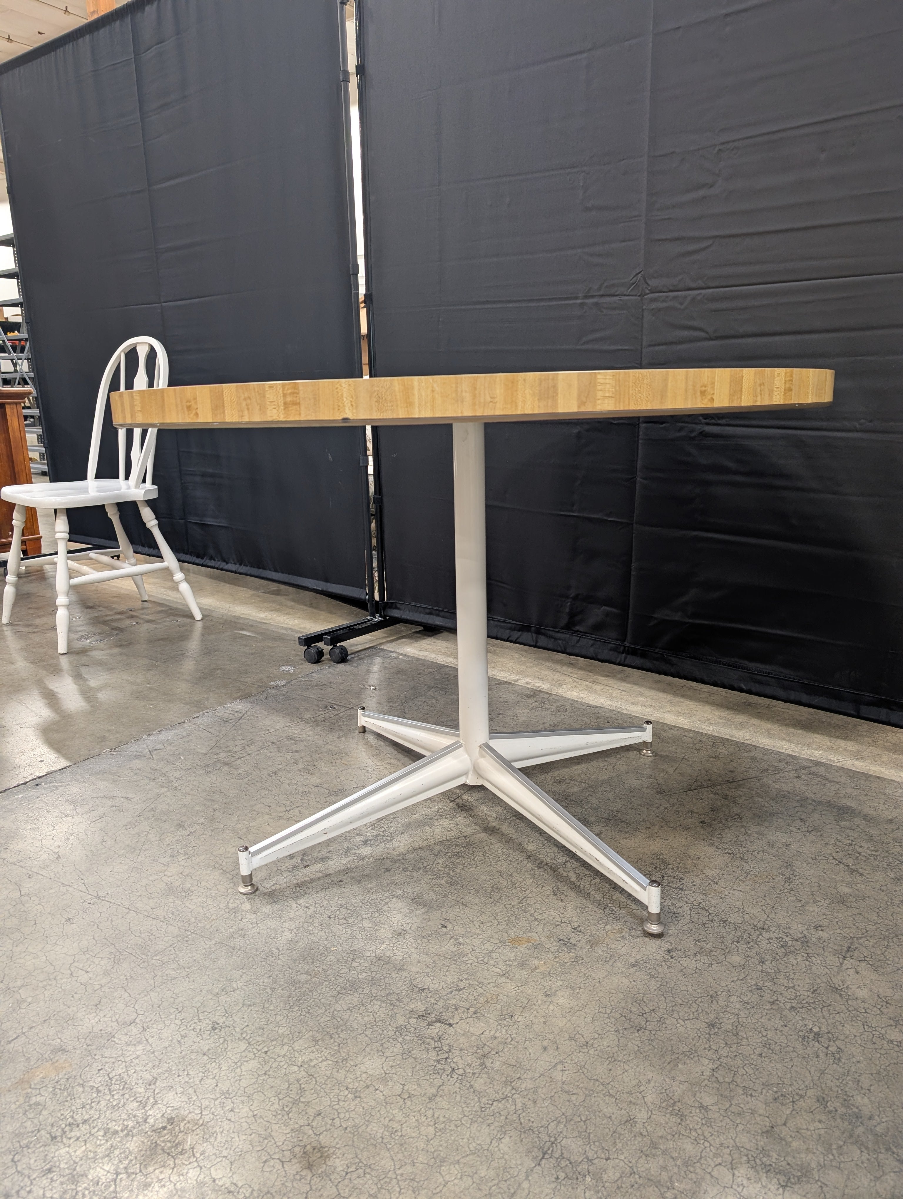 Contemporary Round Wood Top Pedestal Dining Table