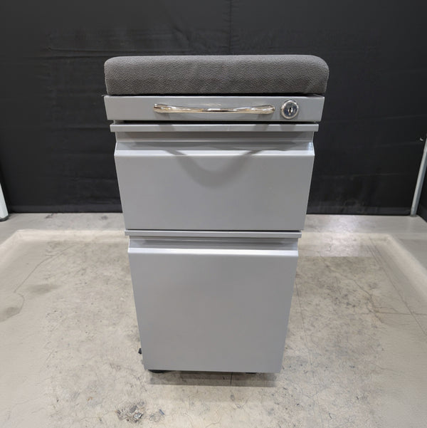 Metal 2-drawer mobile filing cabinet
