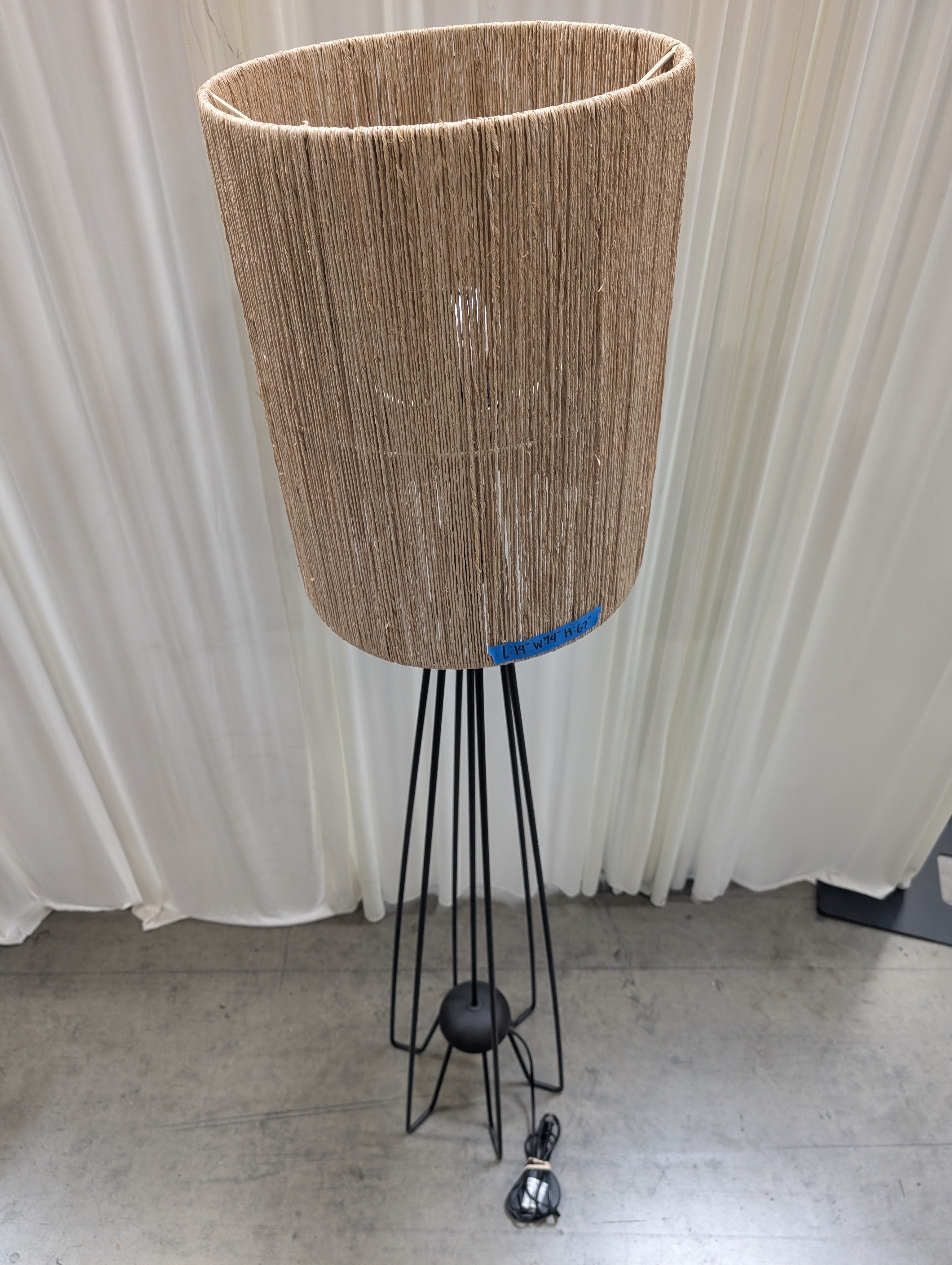 Contemporary Black Metal Tripod Floor Lamp with Natural Fiber Shade