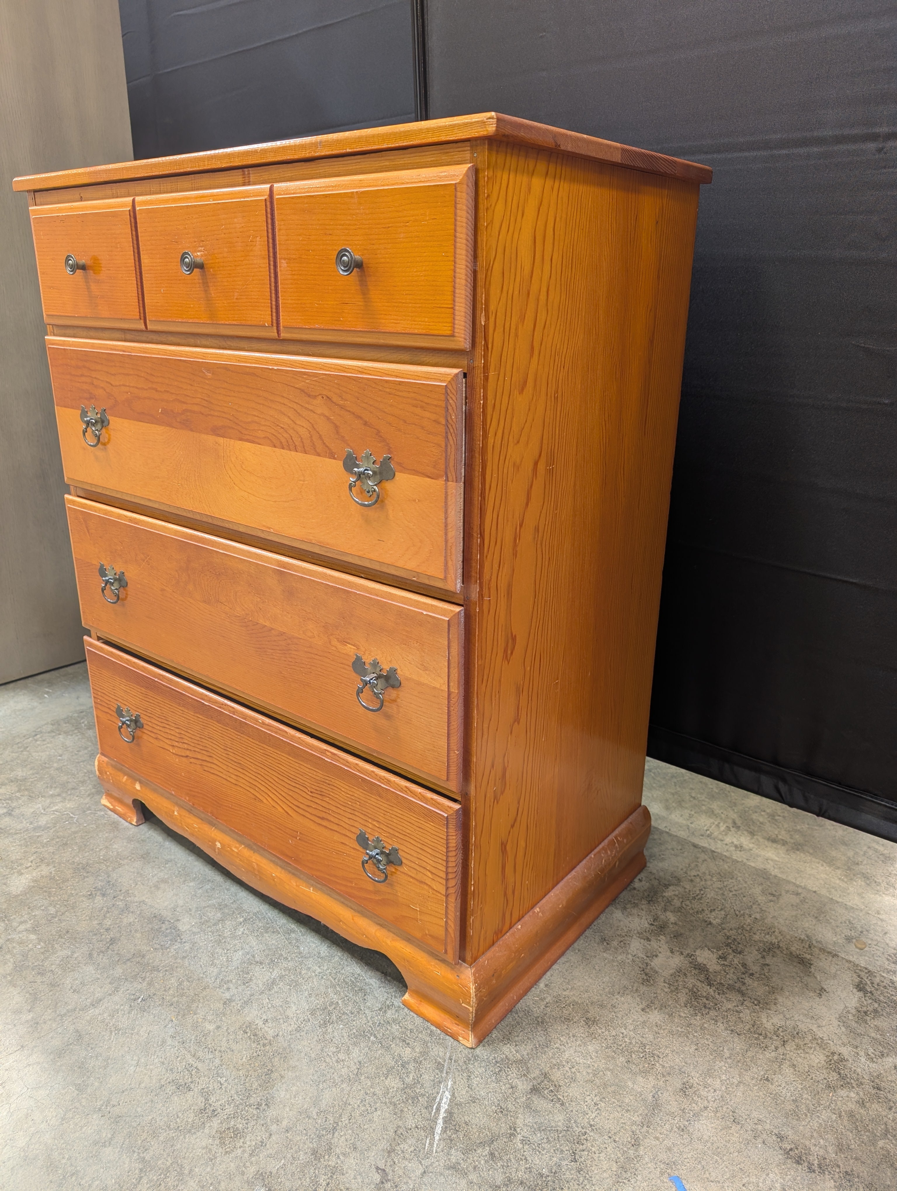Vintage Maple Four-Drawer Dresser in Warm Honey