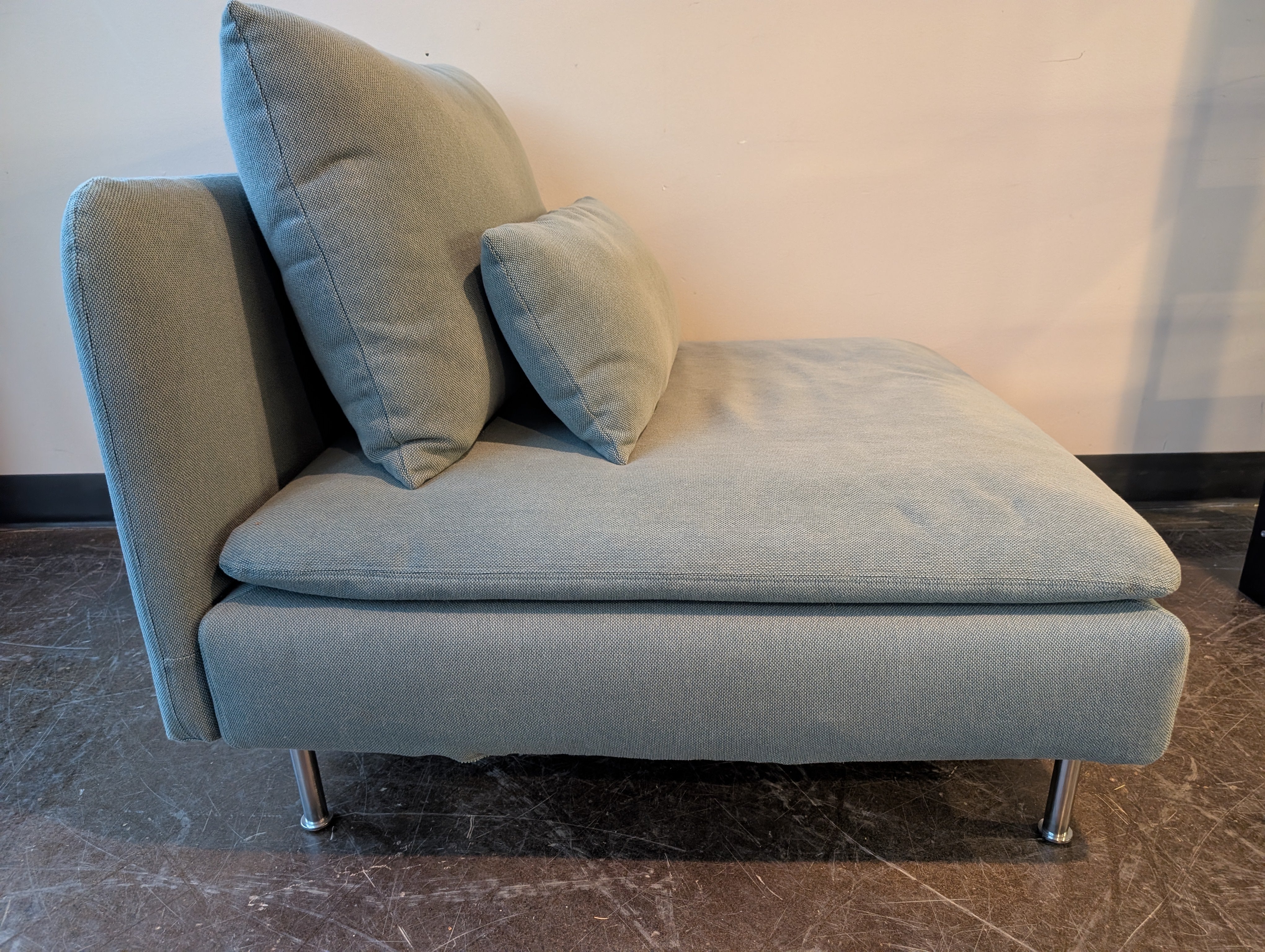 Contemporary Light Blue Fabric Chaise Lounge Chair