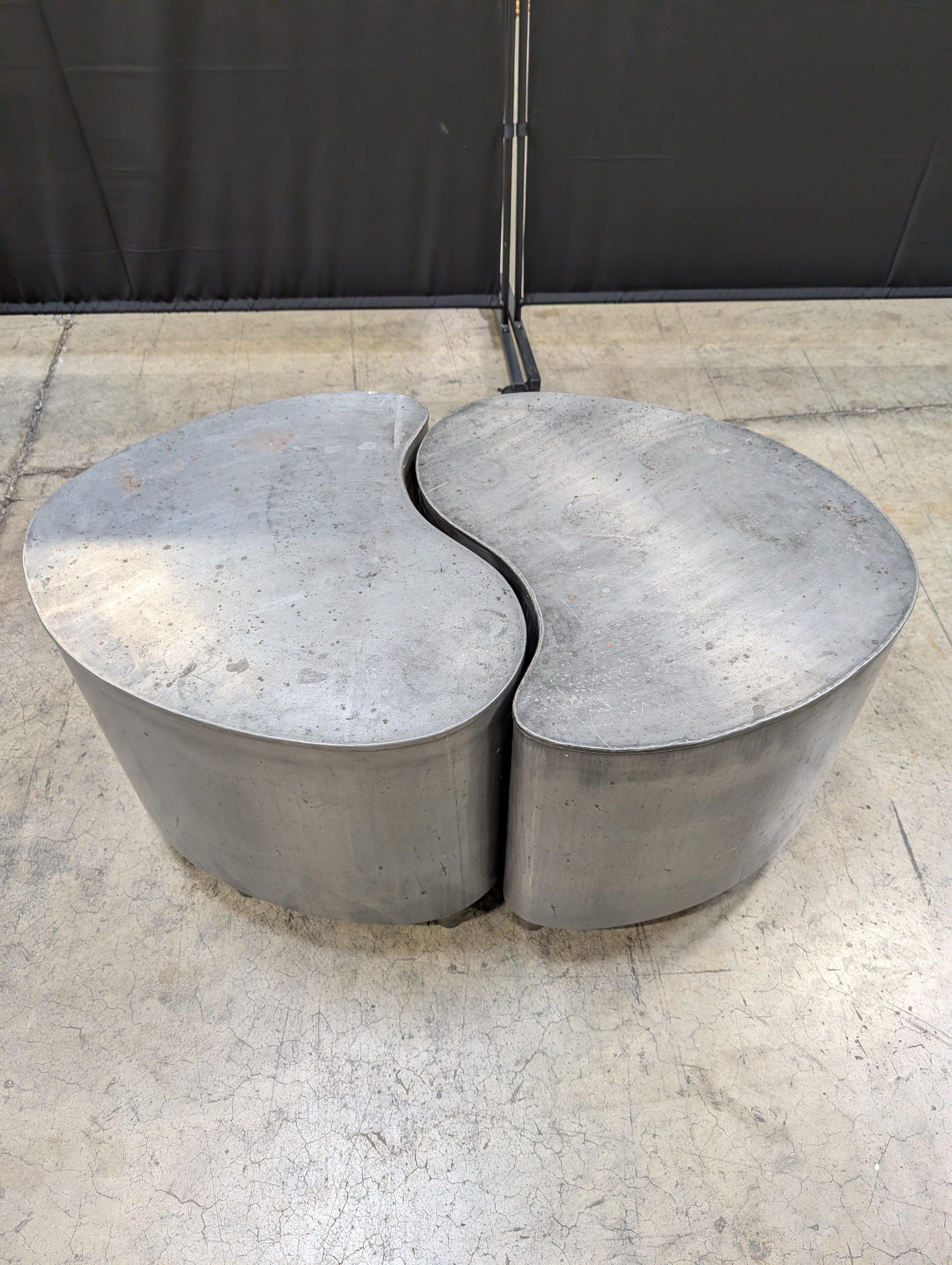 Contemporary Organic Shape Dark Grey Metal Coffee Table Set