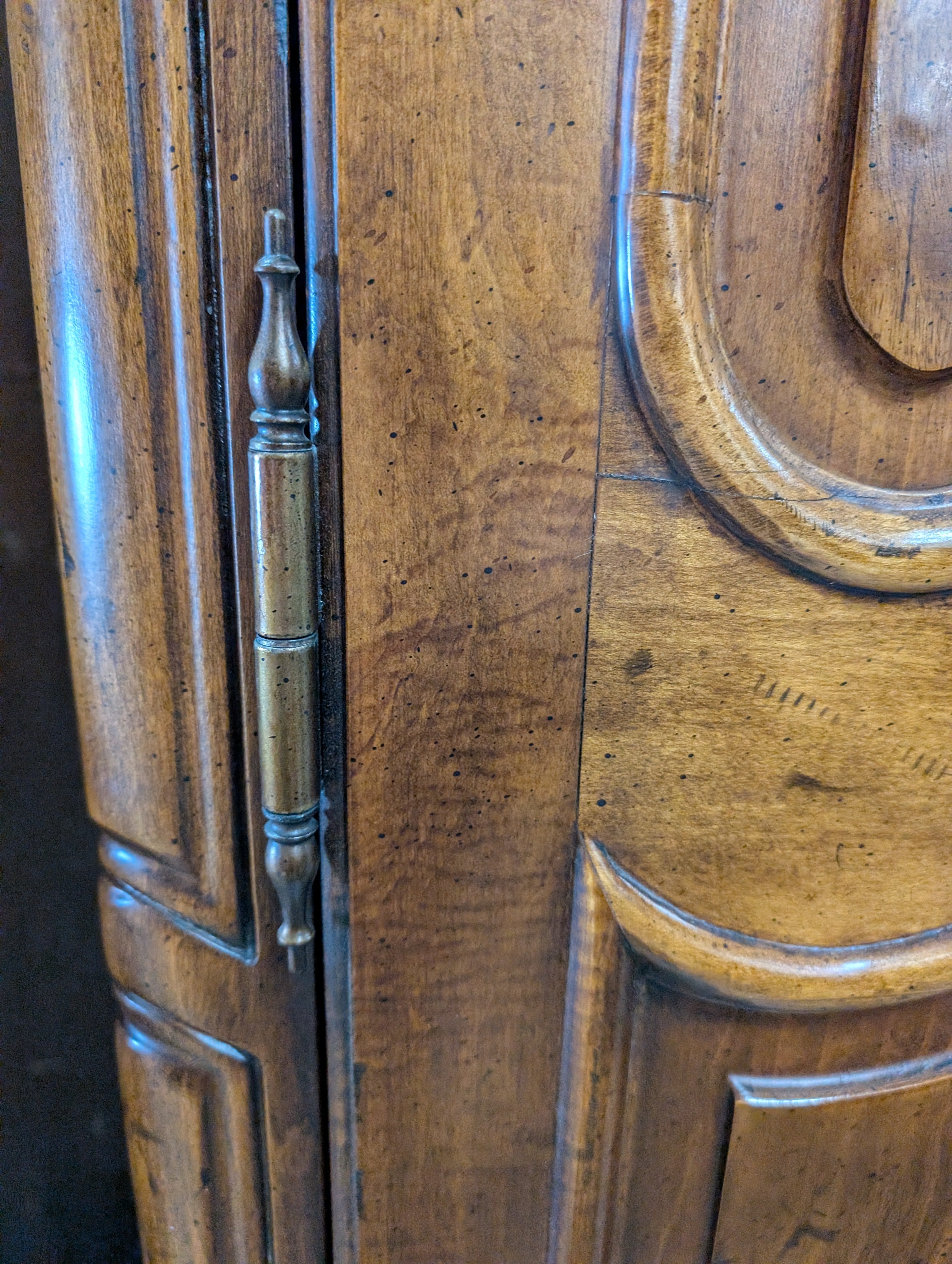 Henredon 2-Door Armoire: Rich Hardwood Wardrobe