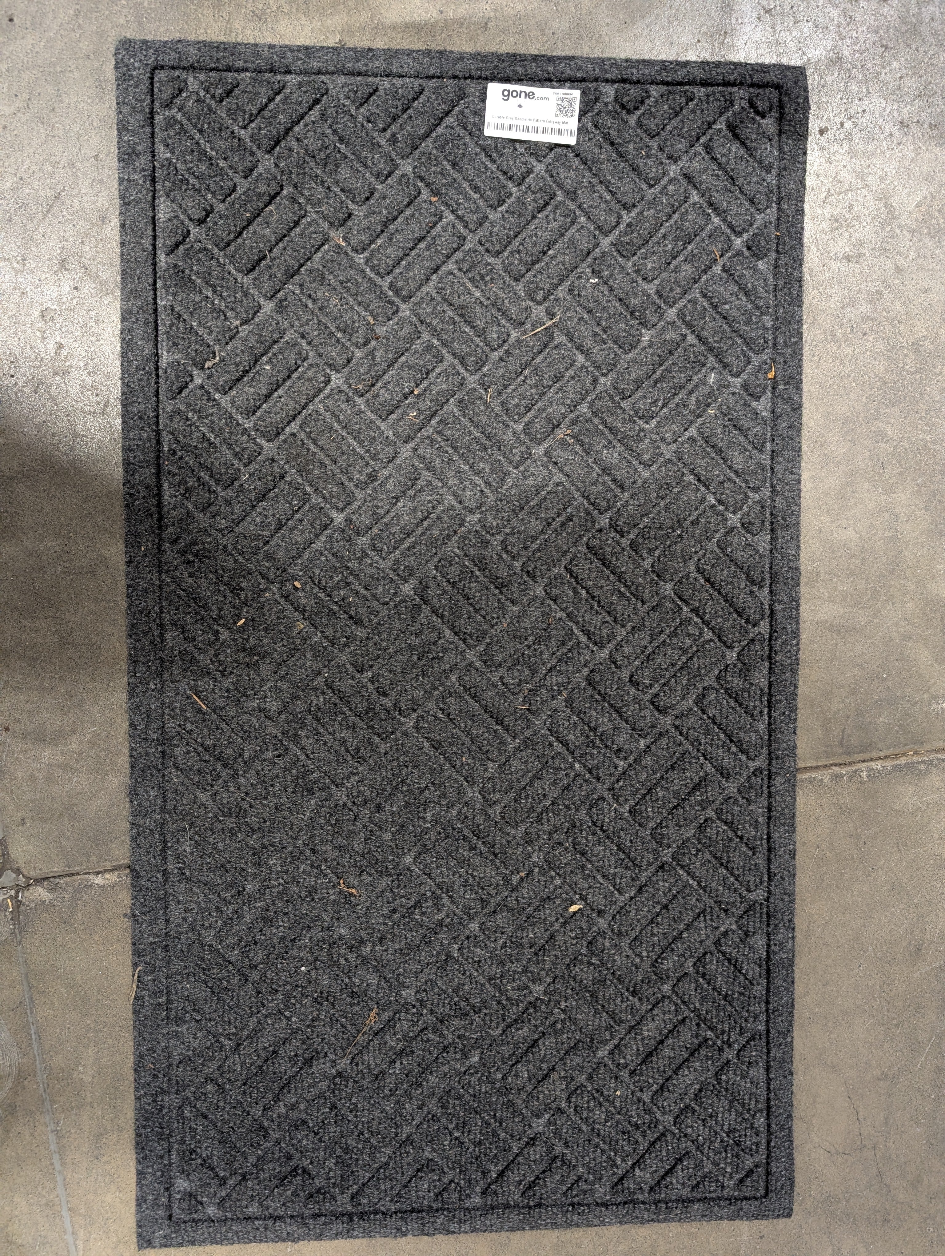 Durable Grey Geometric Pattern Entryway Mat