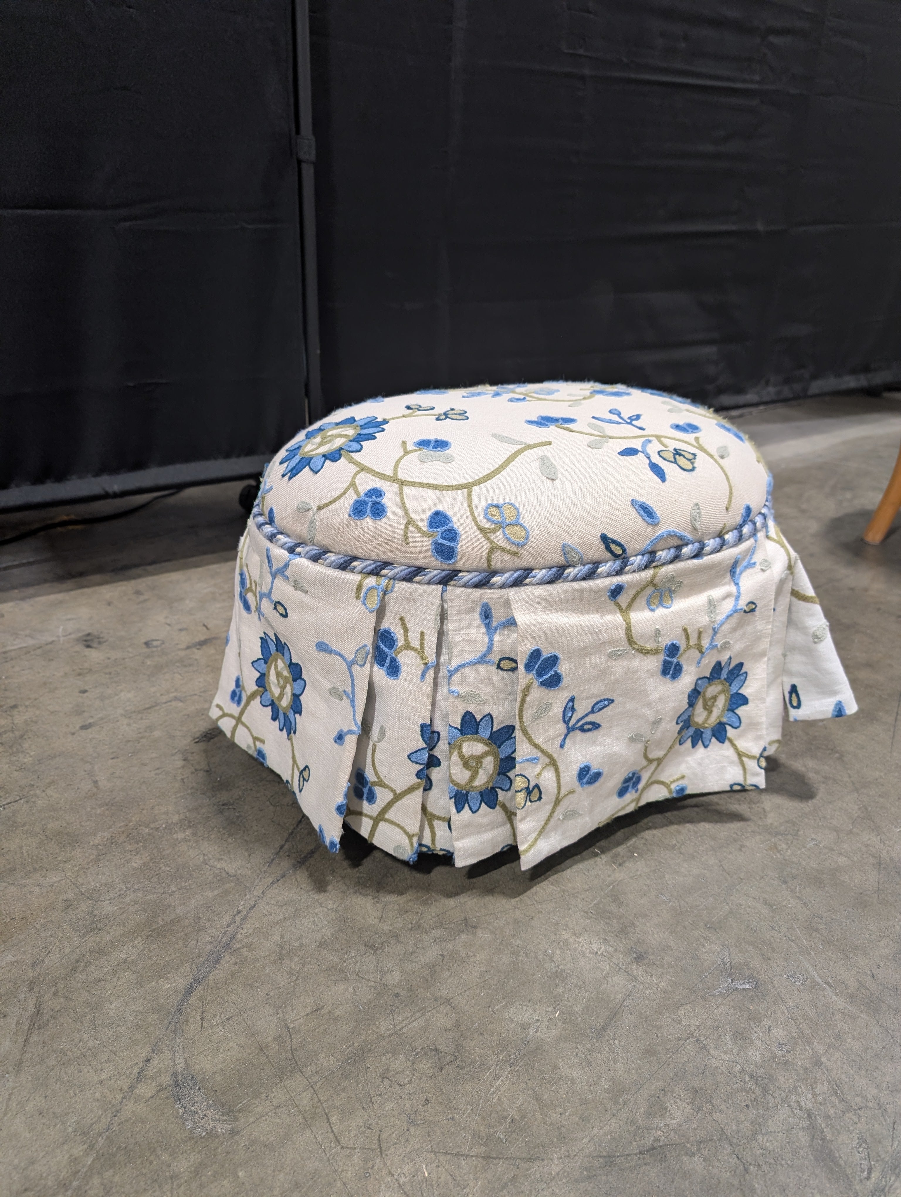 White Oval Floral Embroidered Ottoman with Pleated Skirt