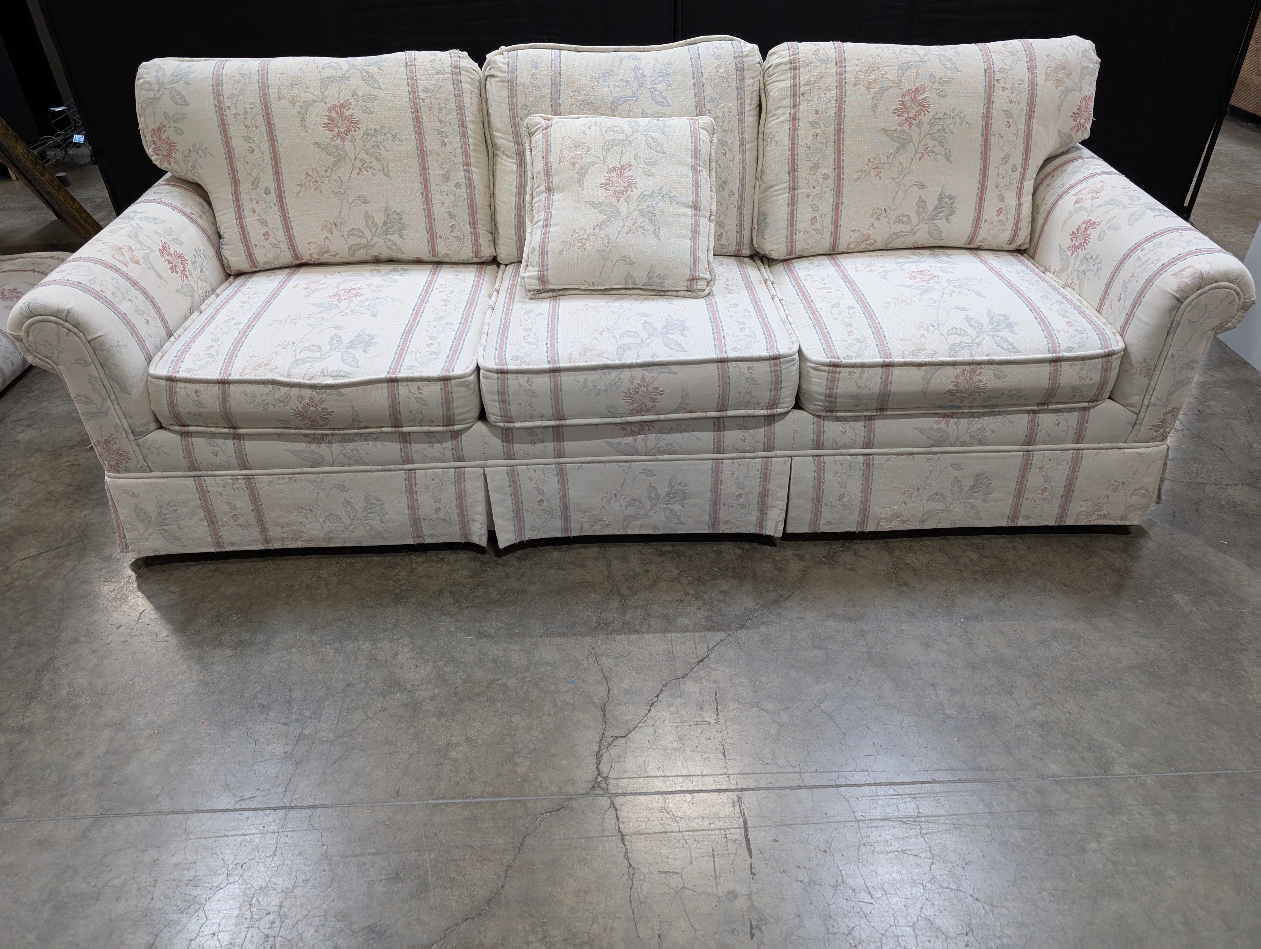 Traditional Floral Upholstered Sofa with Rolled Arms