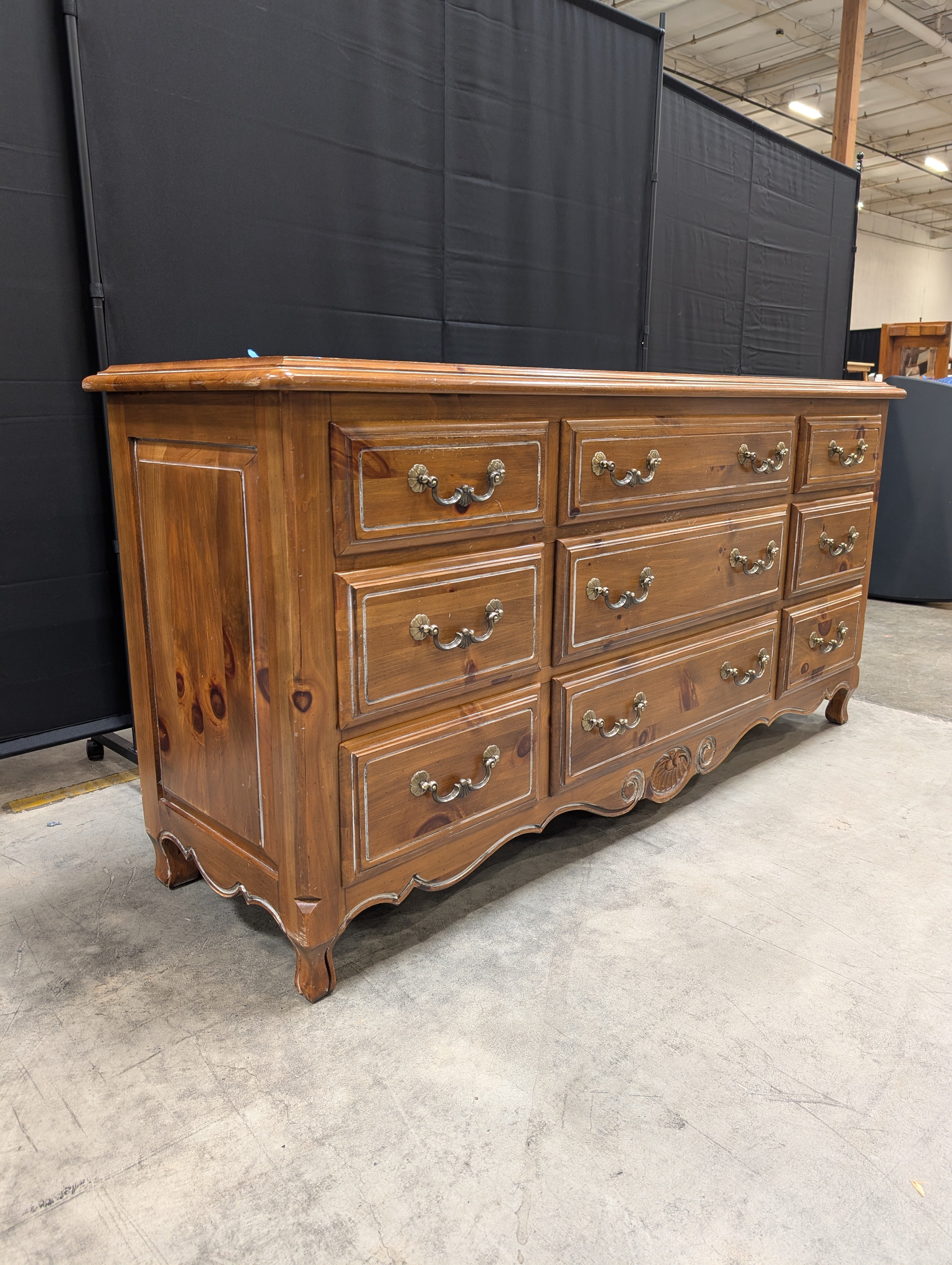 Ethan Allen Stately Wood French Provincial Nine-Drawer Dresser