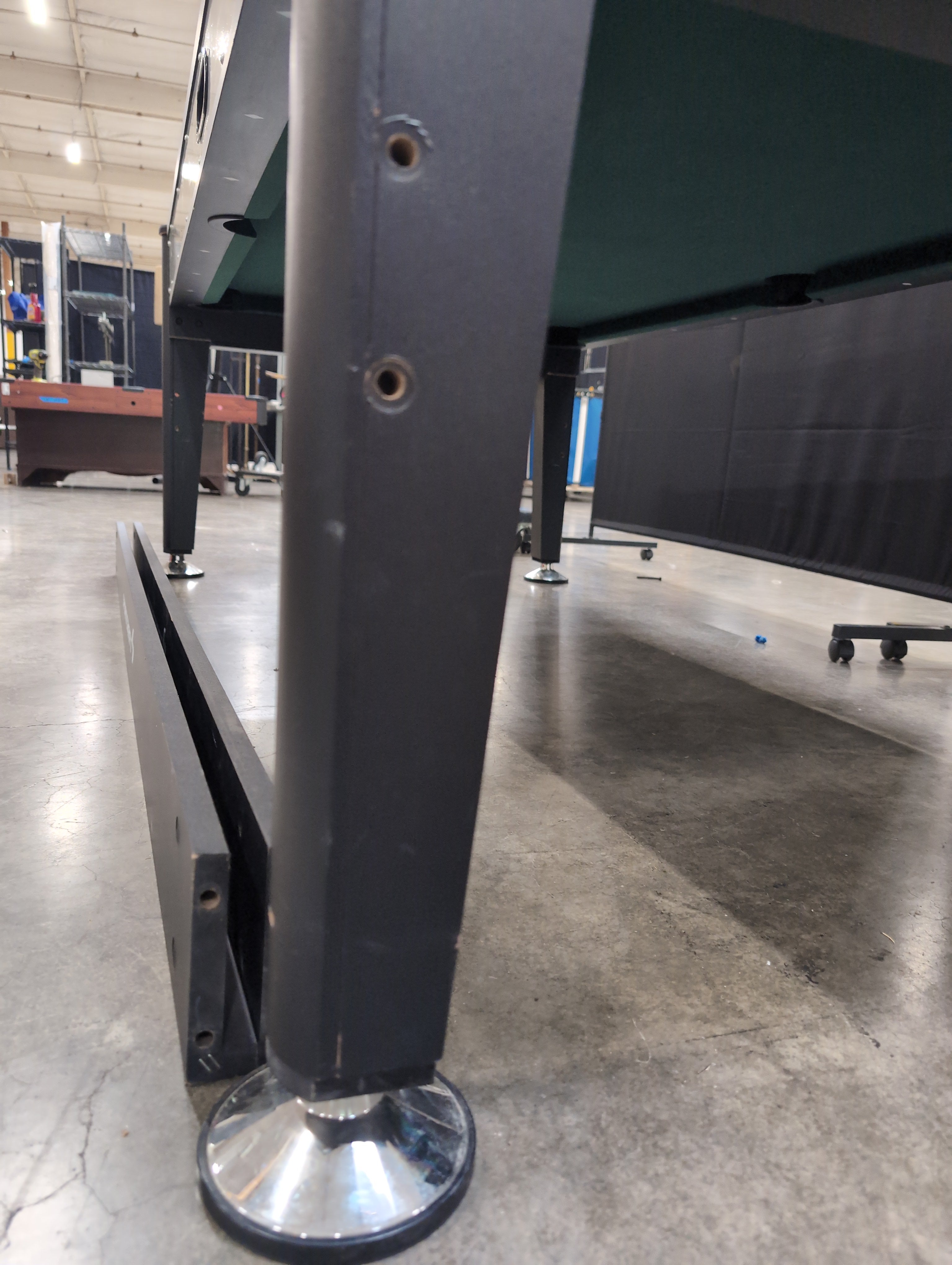 SPORTCRAFT Black and Silver Air Hockey Table