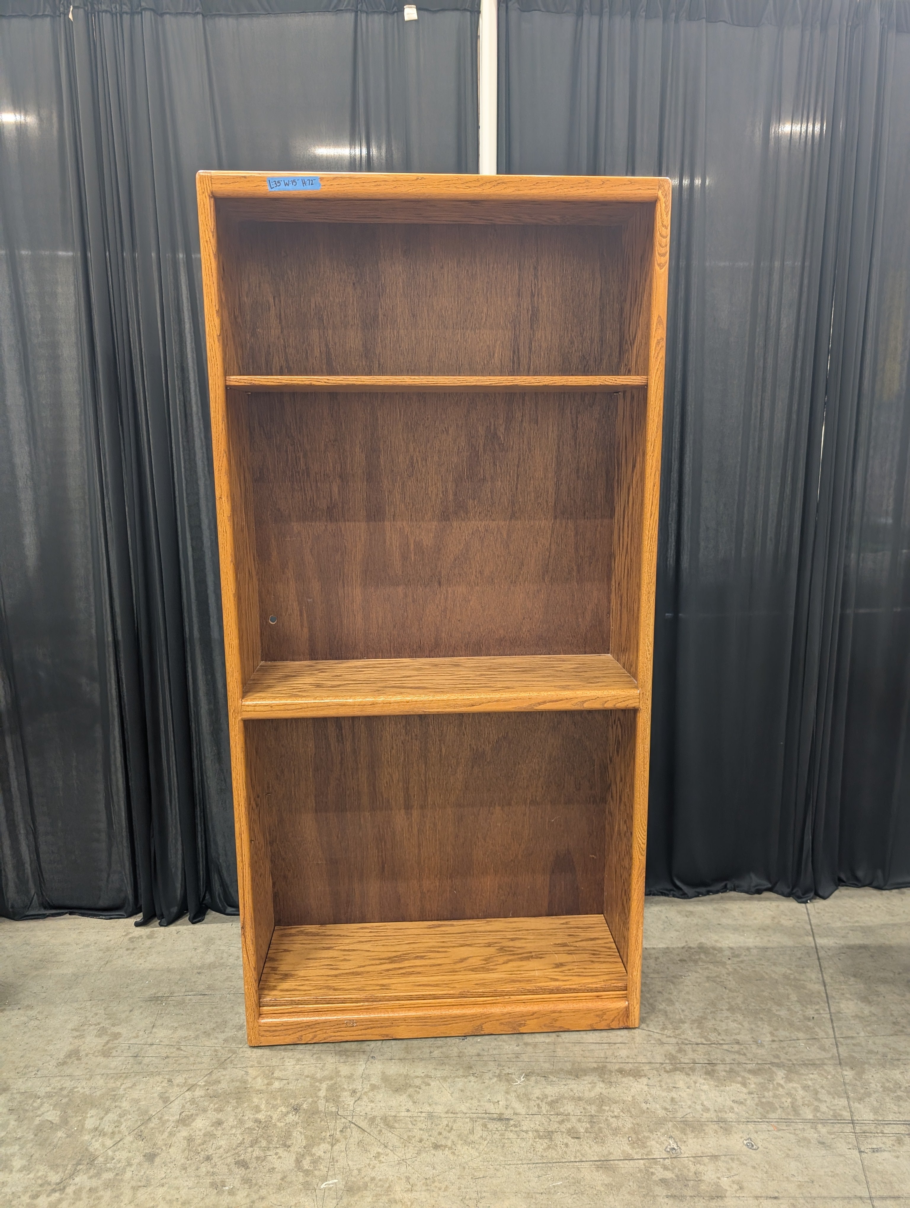 Five-Shelf Wooden Bookcase in Golden Oak