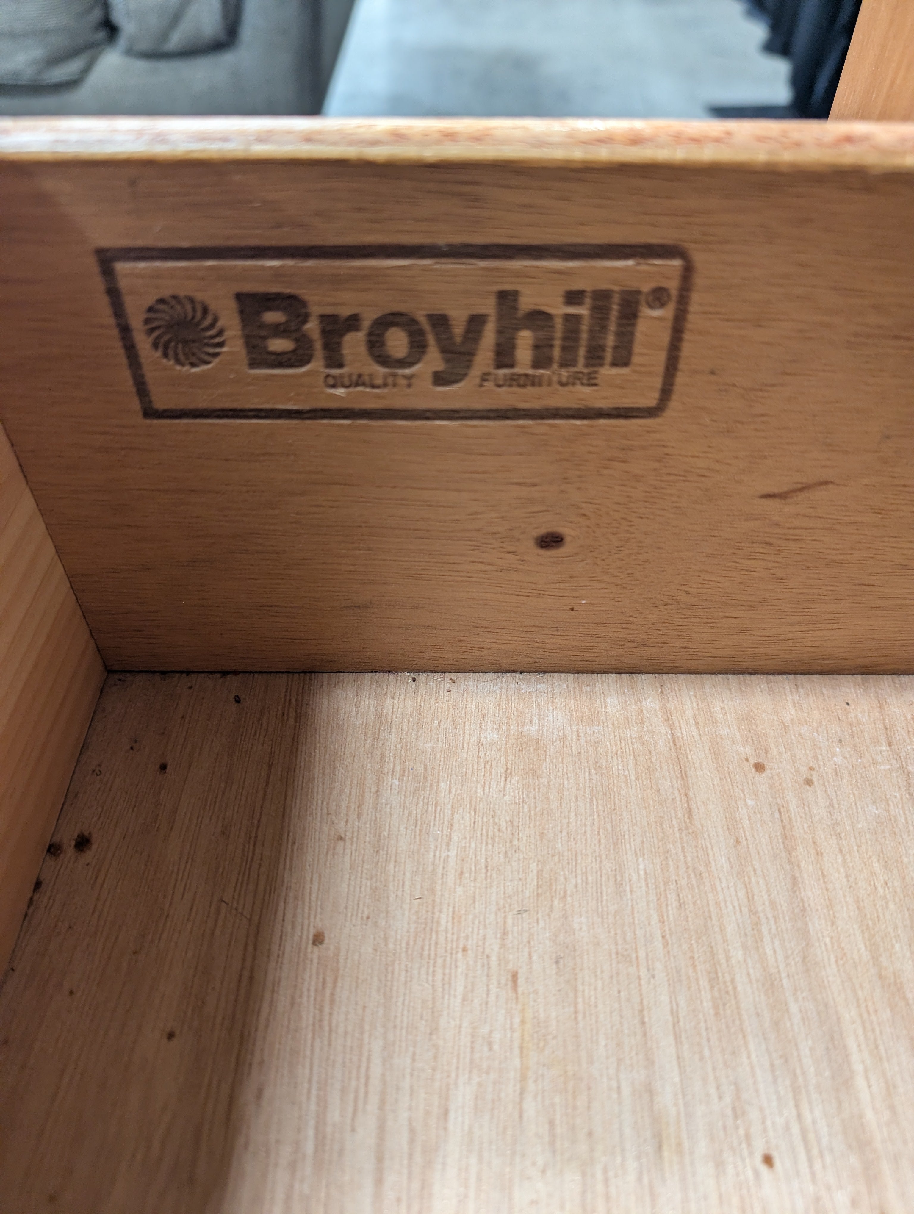 Honey Pine Broyhill Two-Drawer Nightstand in Wood