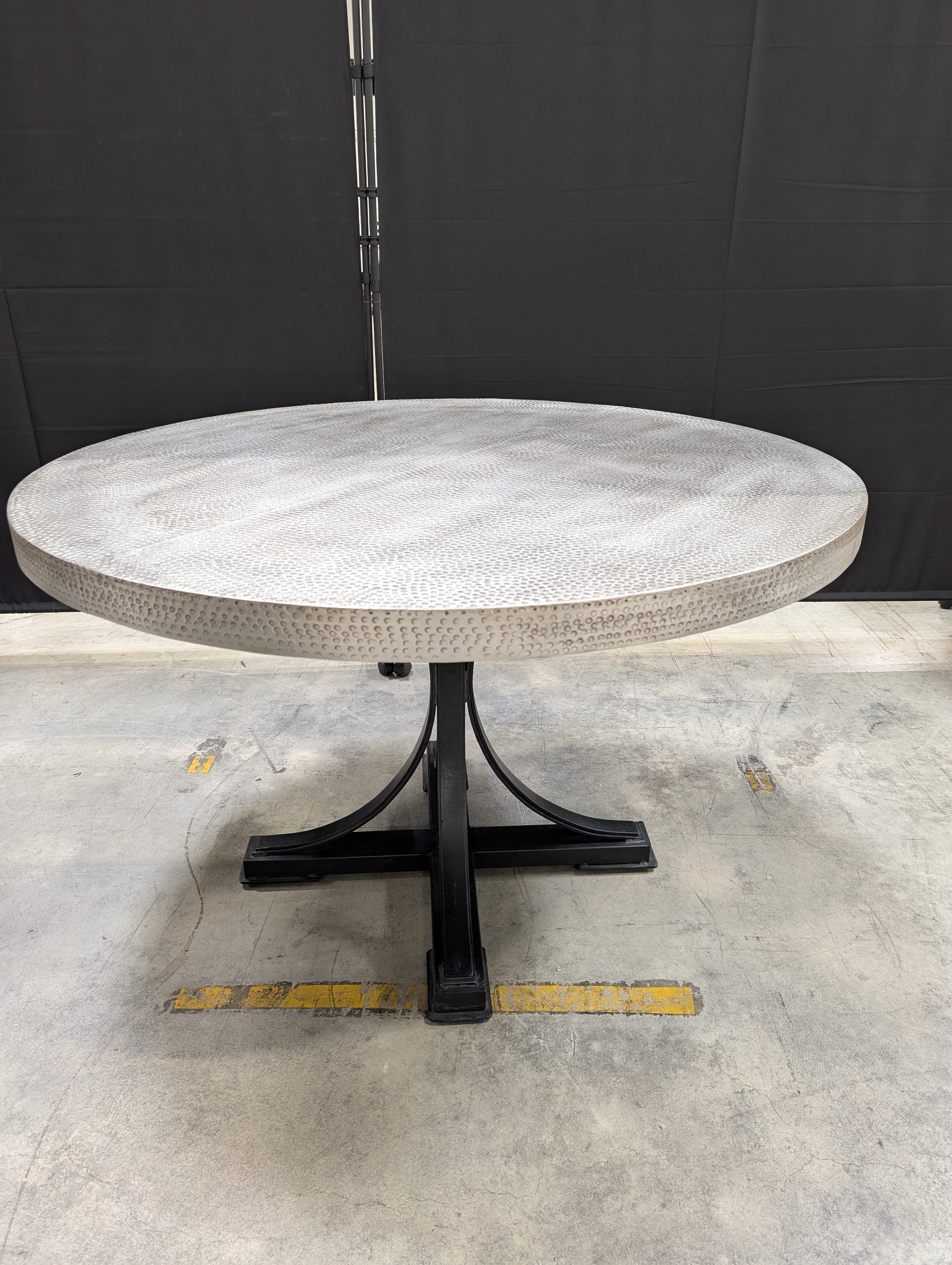 Scott Living by Coaster "Rochelle" Hand-Hammered Metal Dining Table