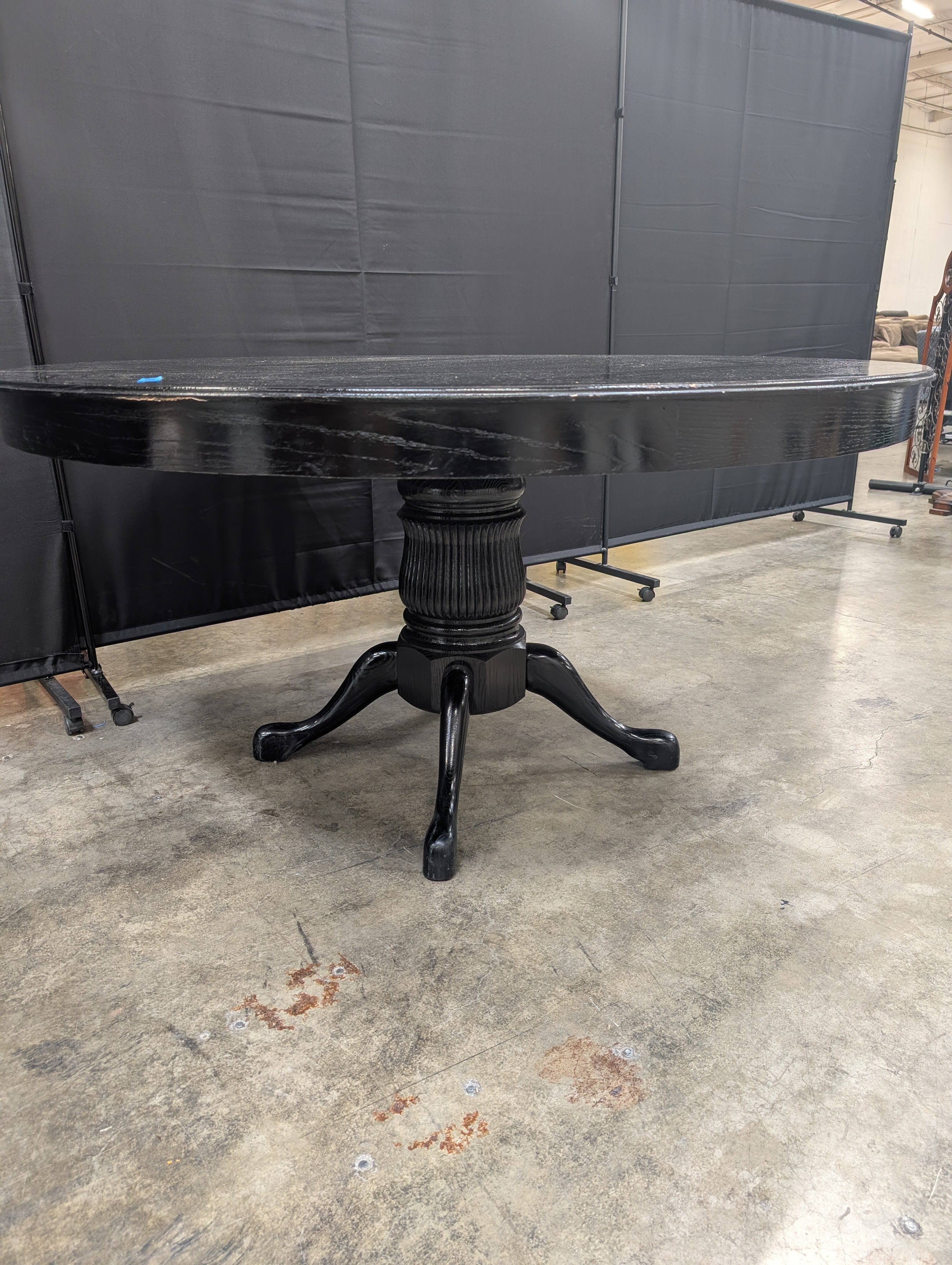 Round Black Pedestal Poker Table with Cup Holders