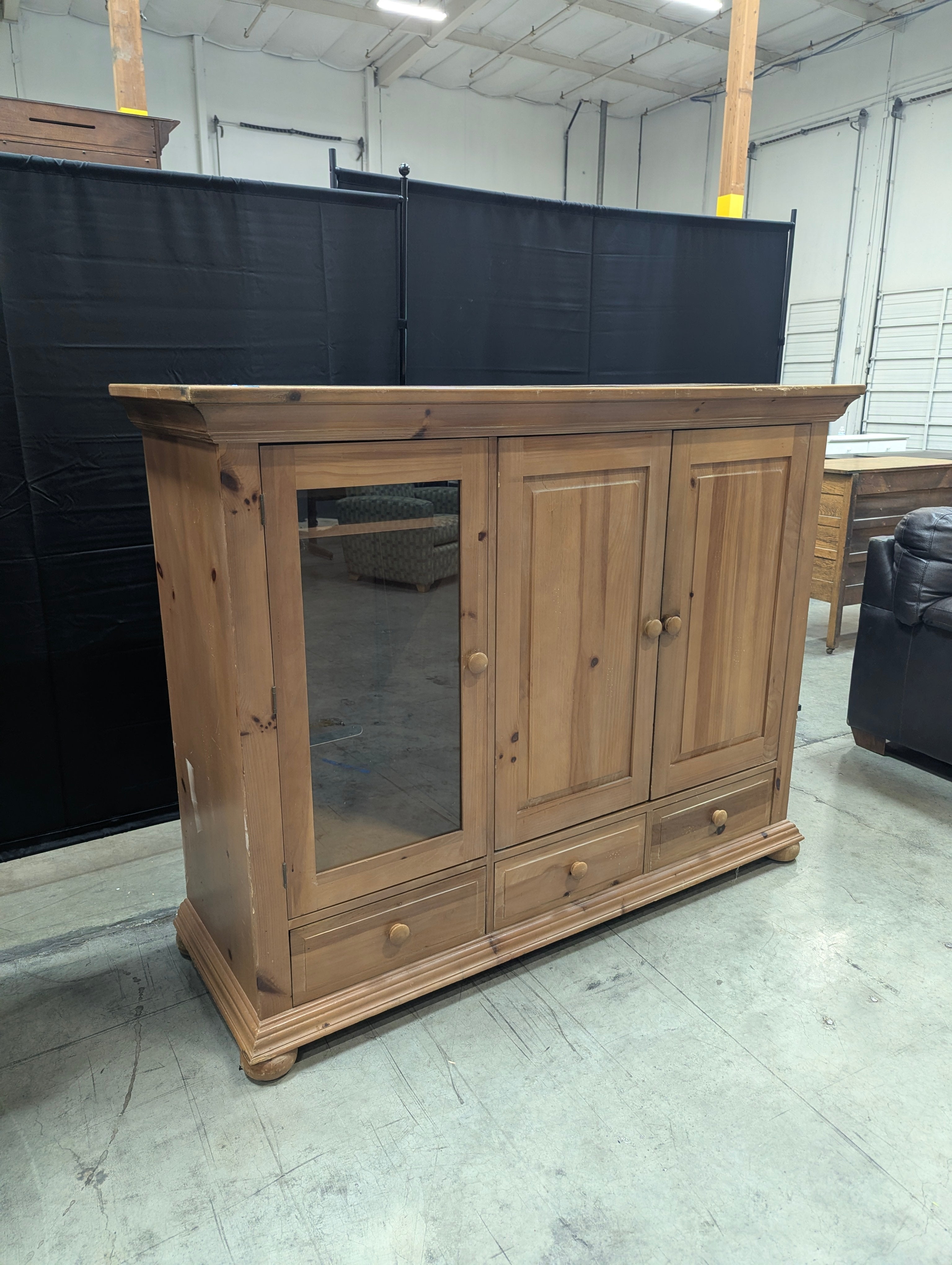 Light Pine Wood Three-Door TV console with Glass Panel