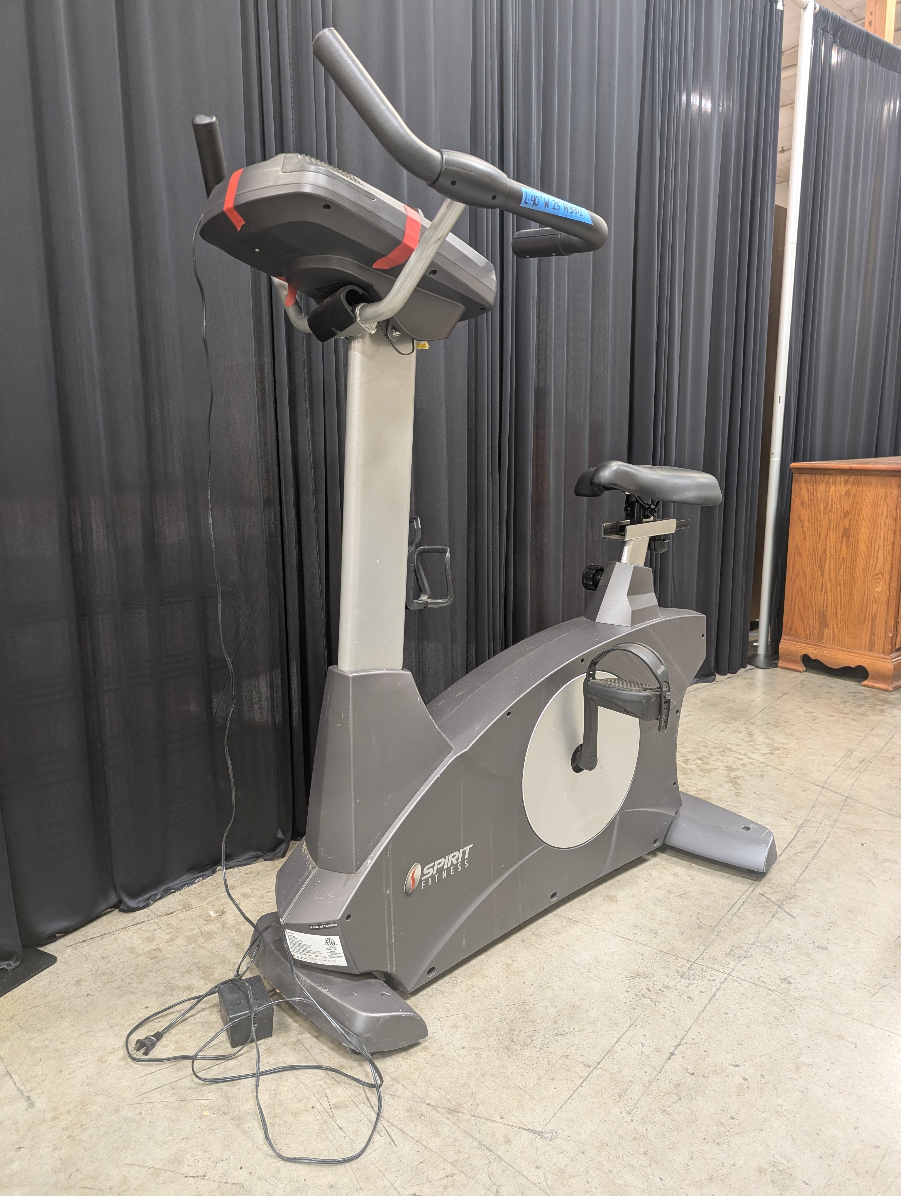 Spirit Fitness Upright Stationary Bicycle in Grey
