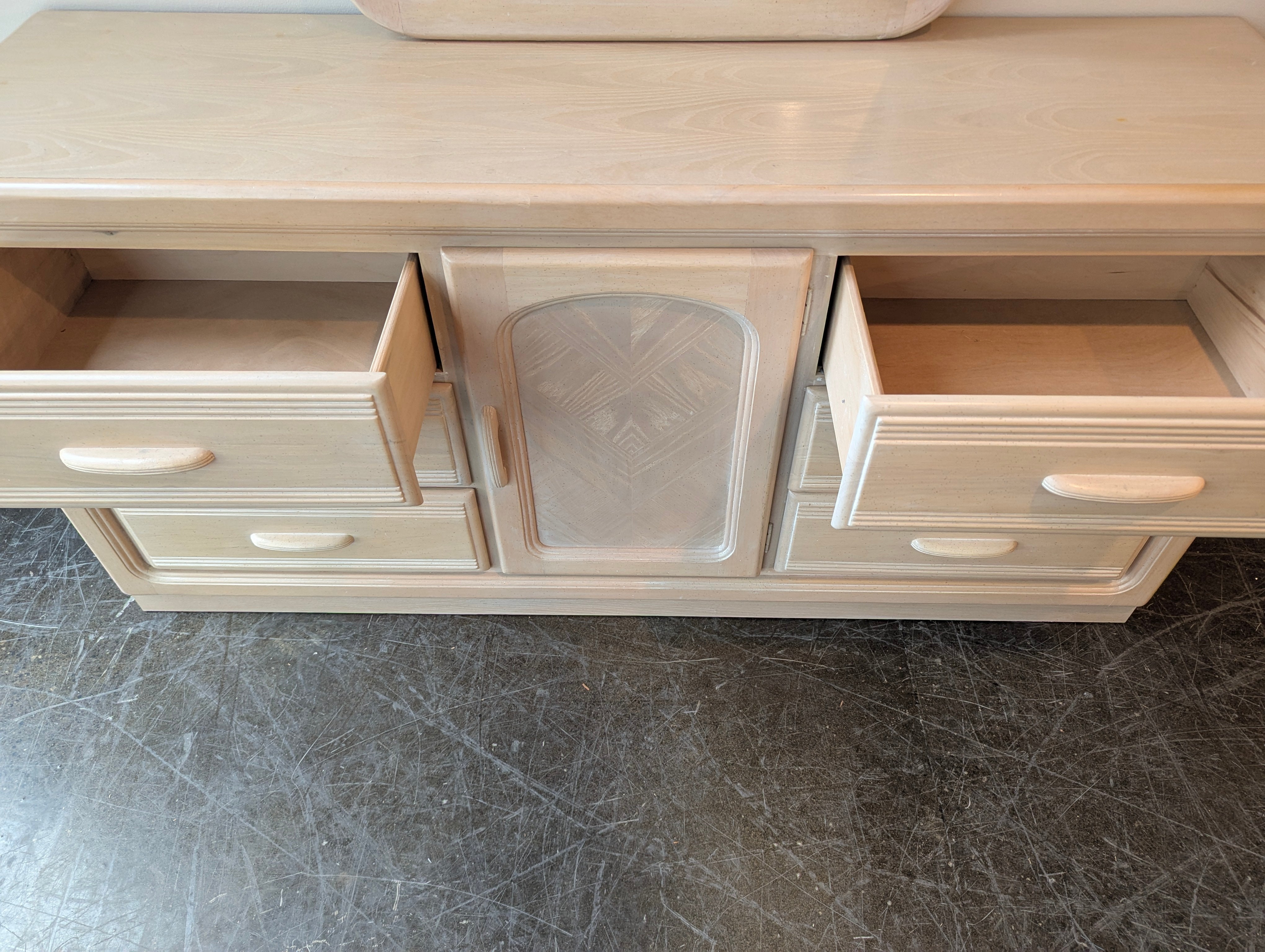 Blonde Wood Dresser with Arched Mirror | Six Drawer Storage Cabinet