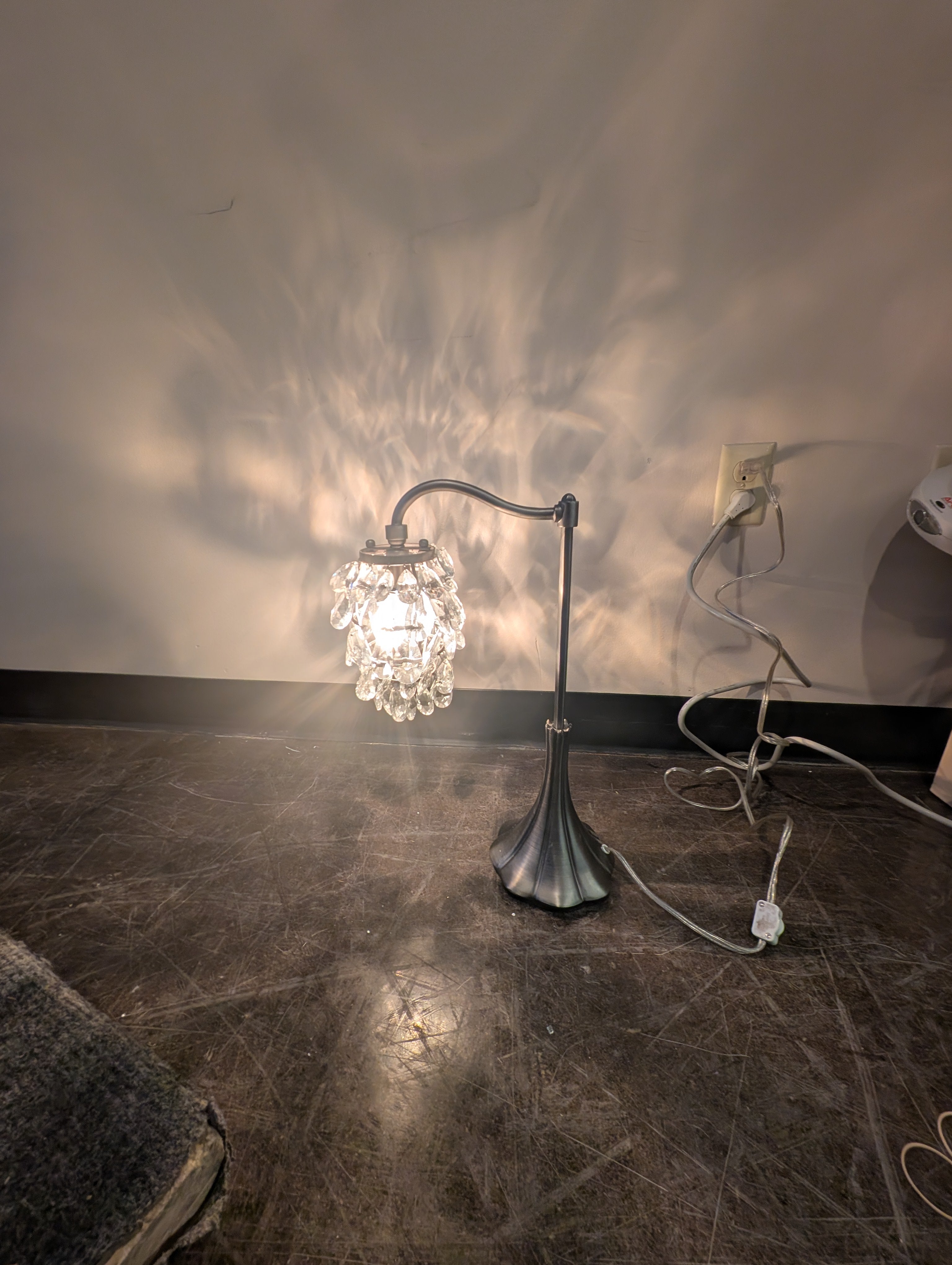 Chandelier Style Table Lamp with Clear Prisms