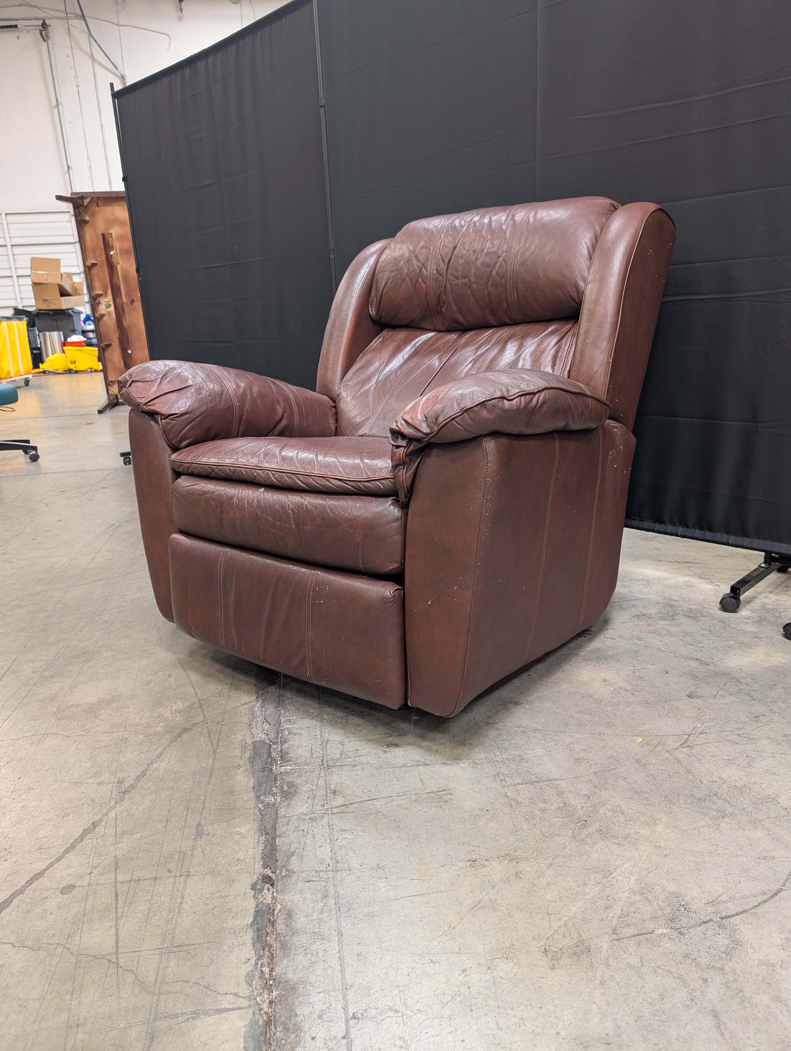 Spacious Dark Brown Leather Recliner Chair
