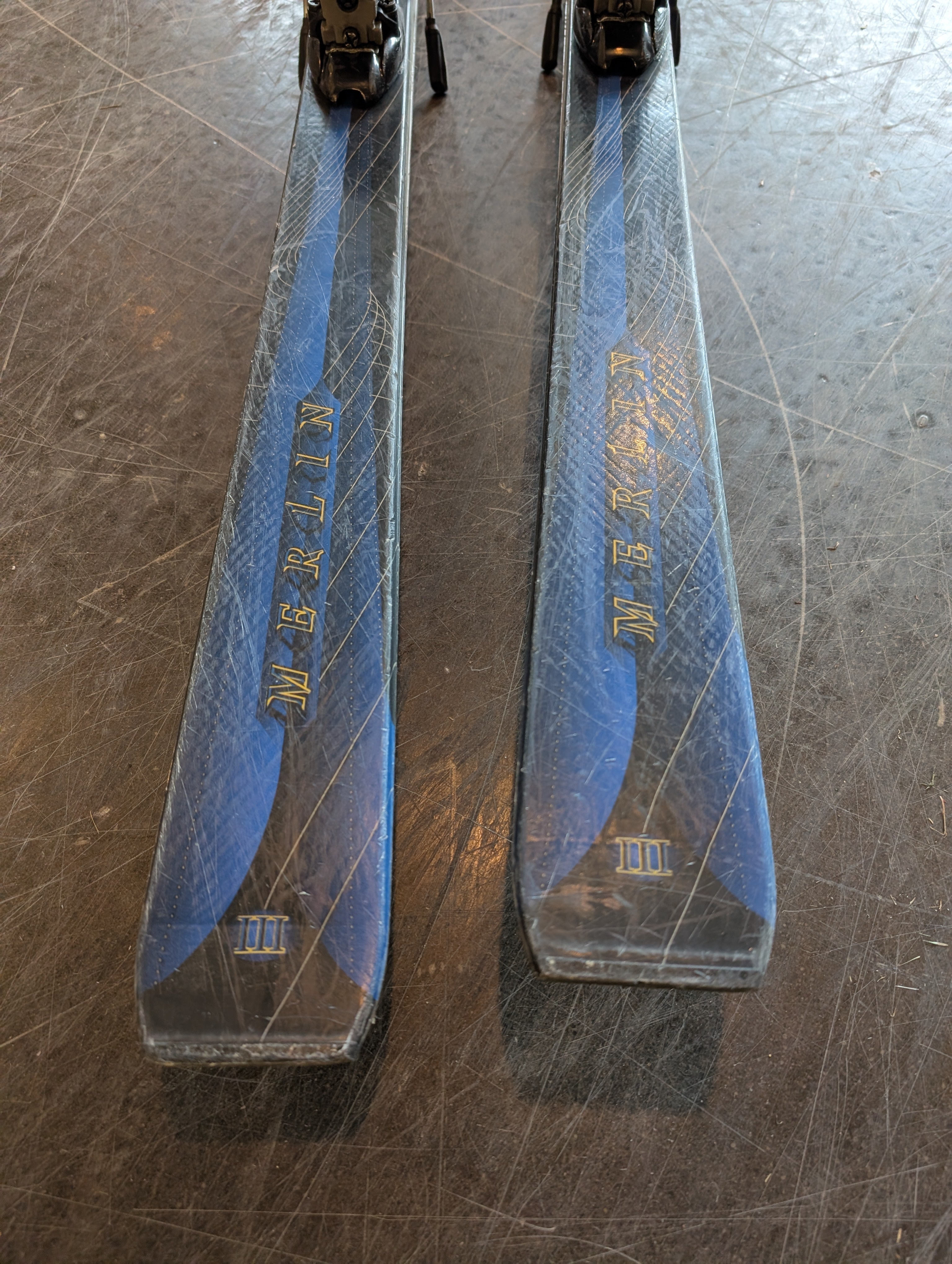 MERLIN Performance Skis with Bindings