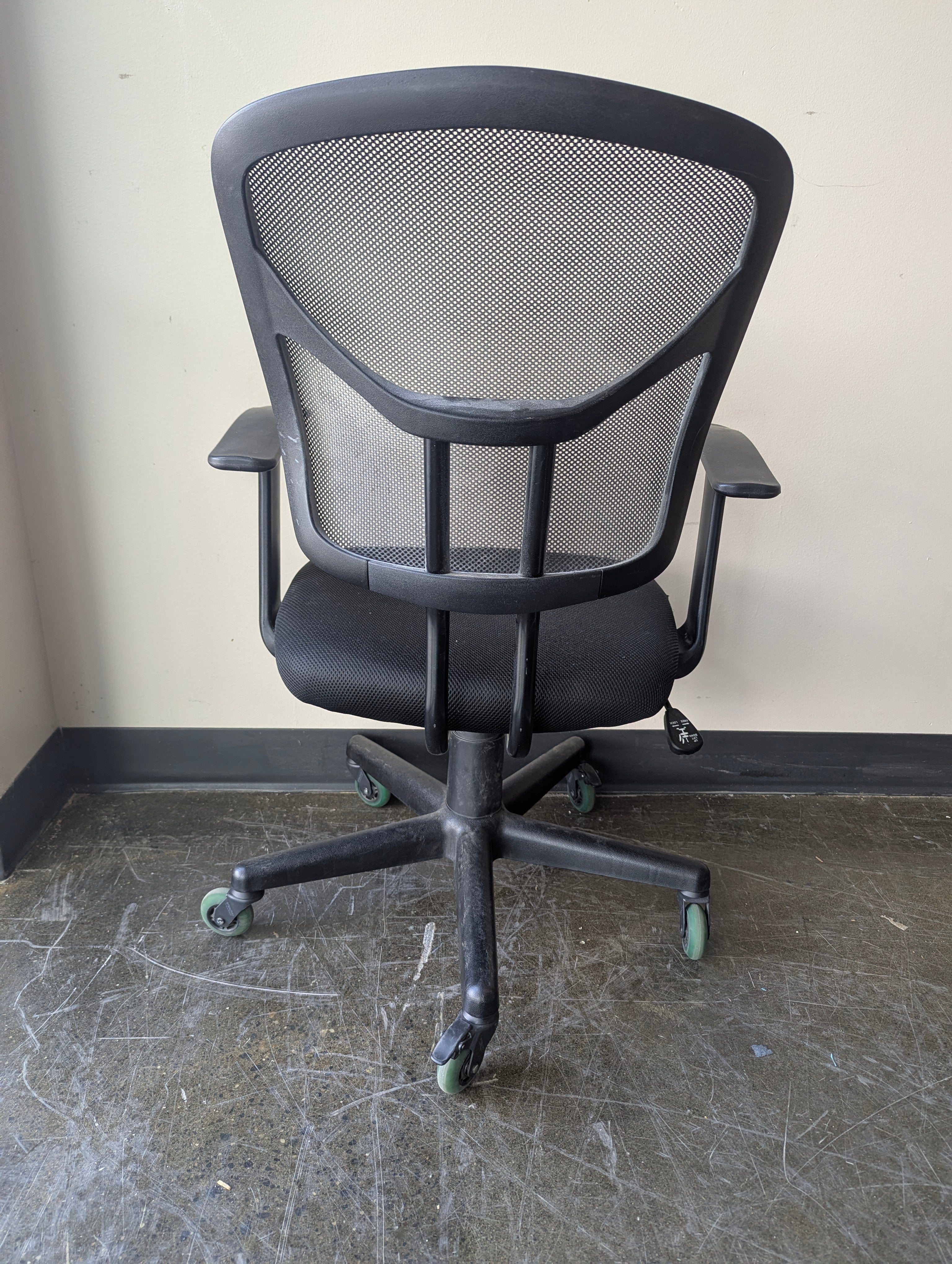 Adjustable Black Mesh Back Office Desk Chair