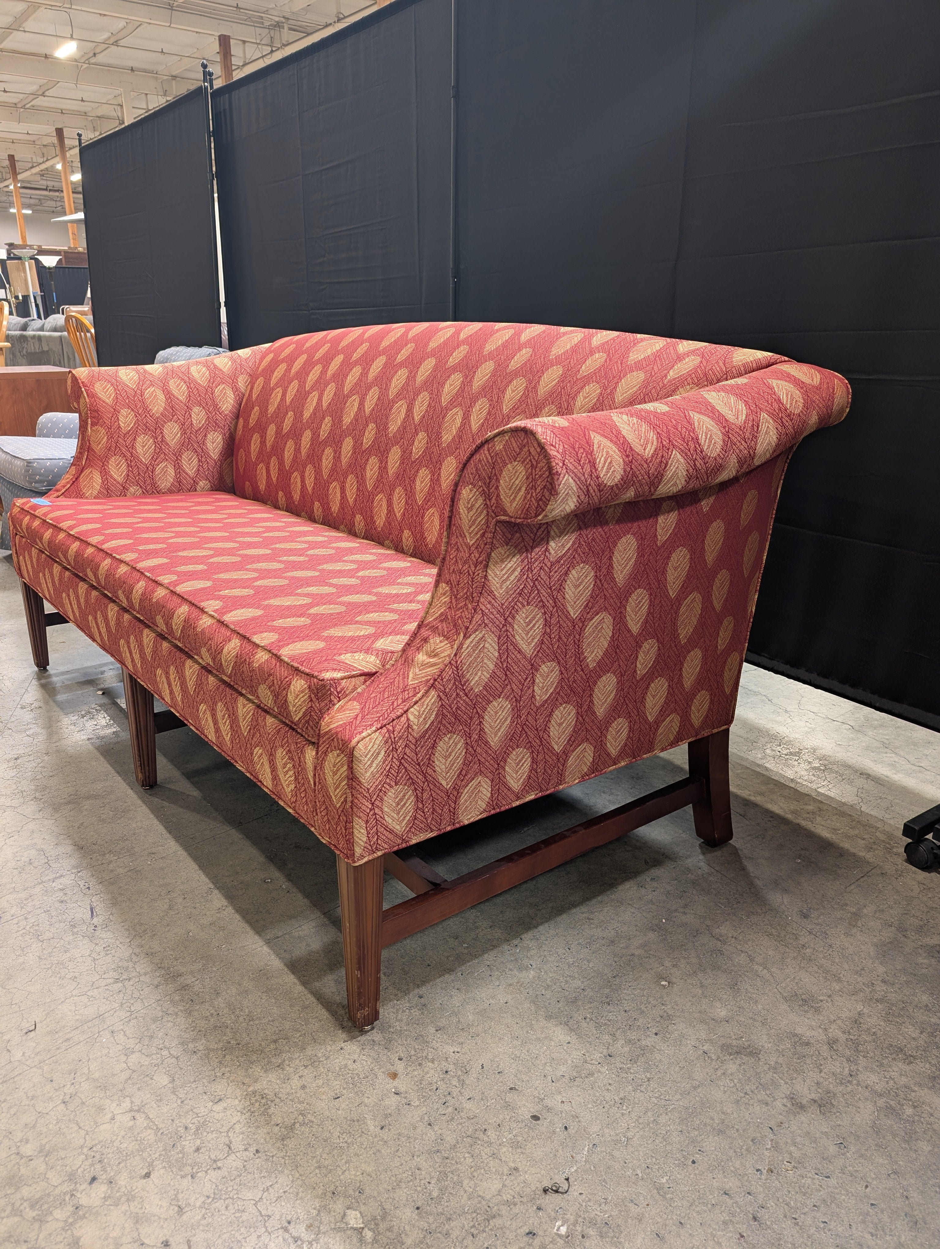 Red Leaf Patterned Traditional Couch