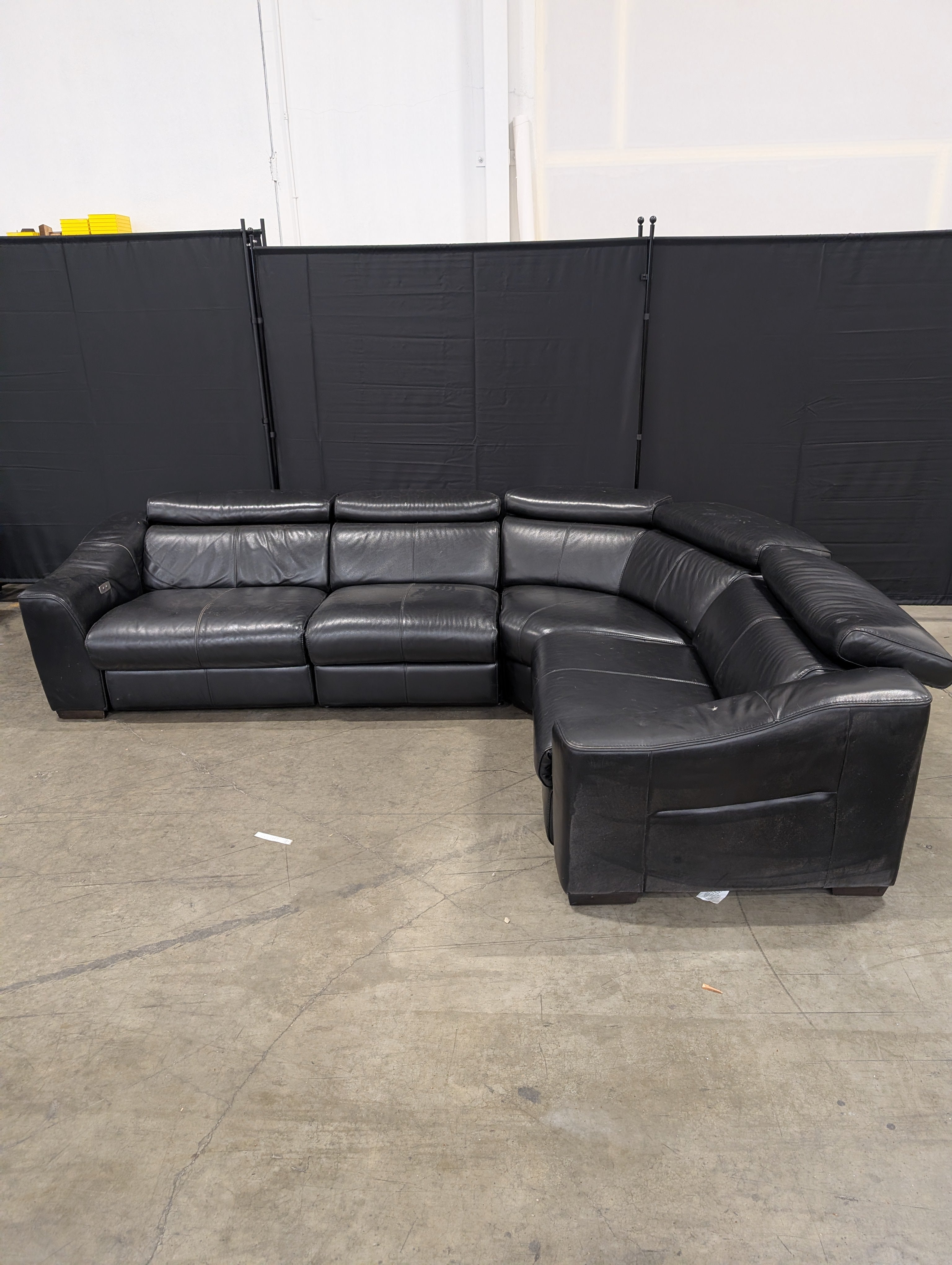 Modern Black Sectional Sofa with Adjustable Headrests