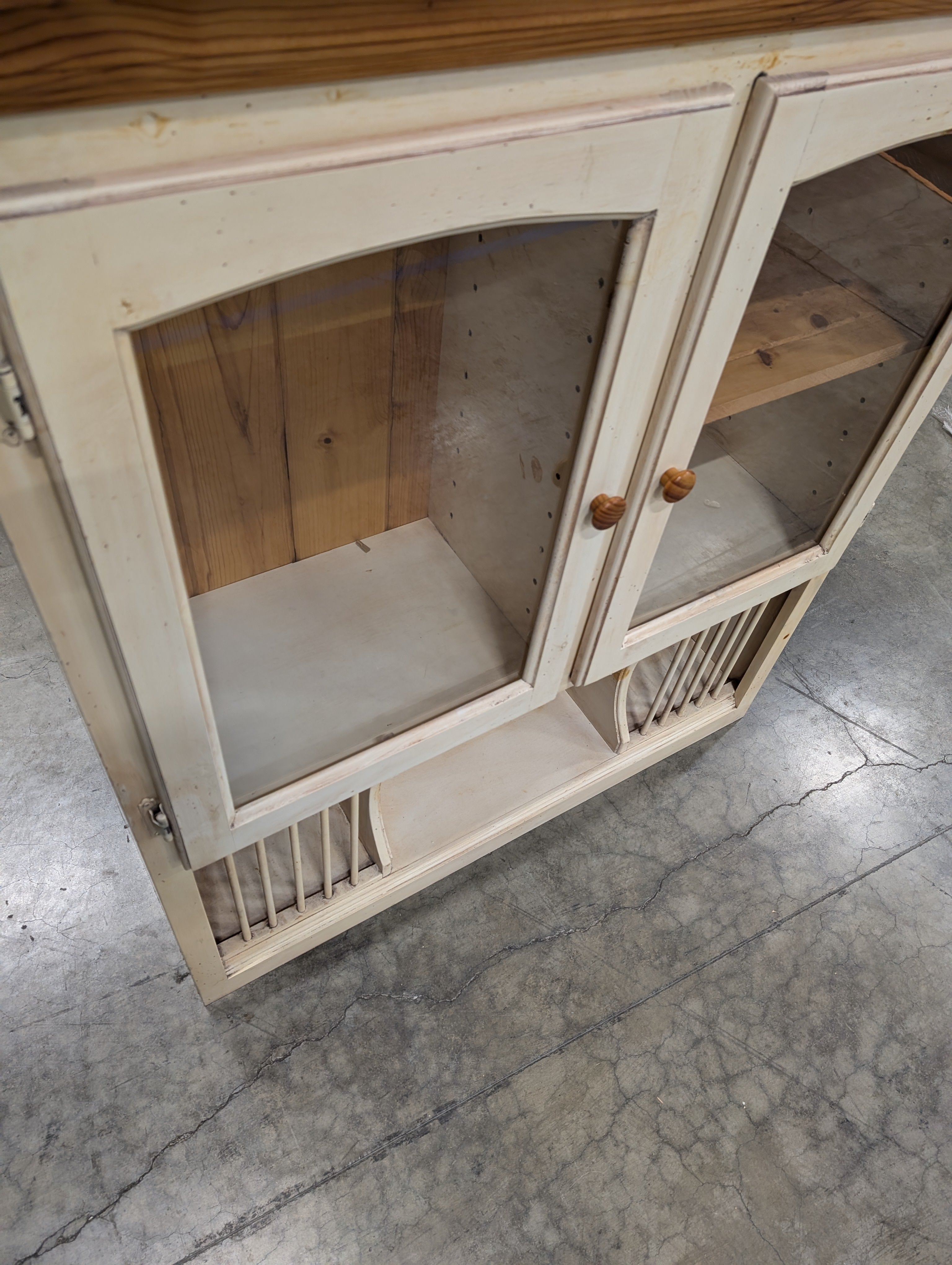 Rustic Farmhouse-Style Pine Top