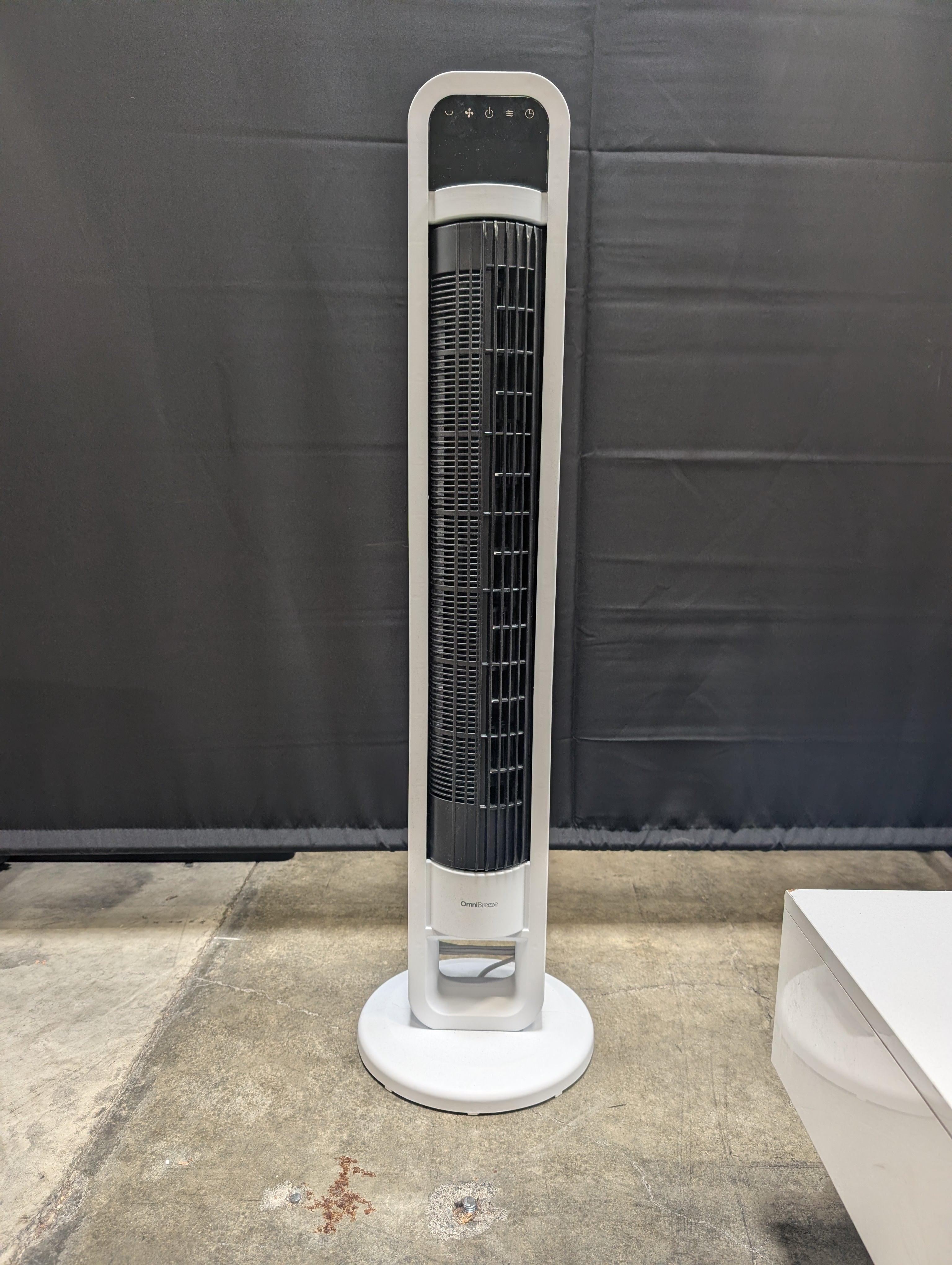 Modern White Oscillating Tower Fan with Remote Control