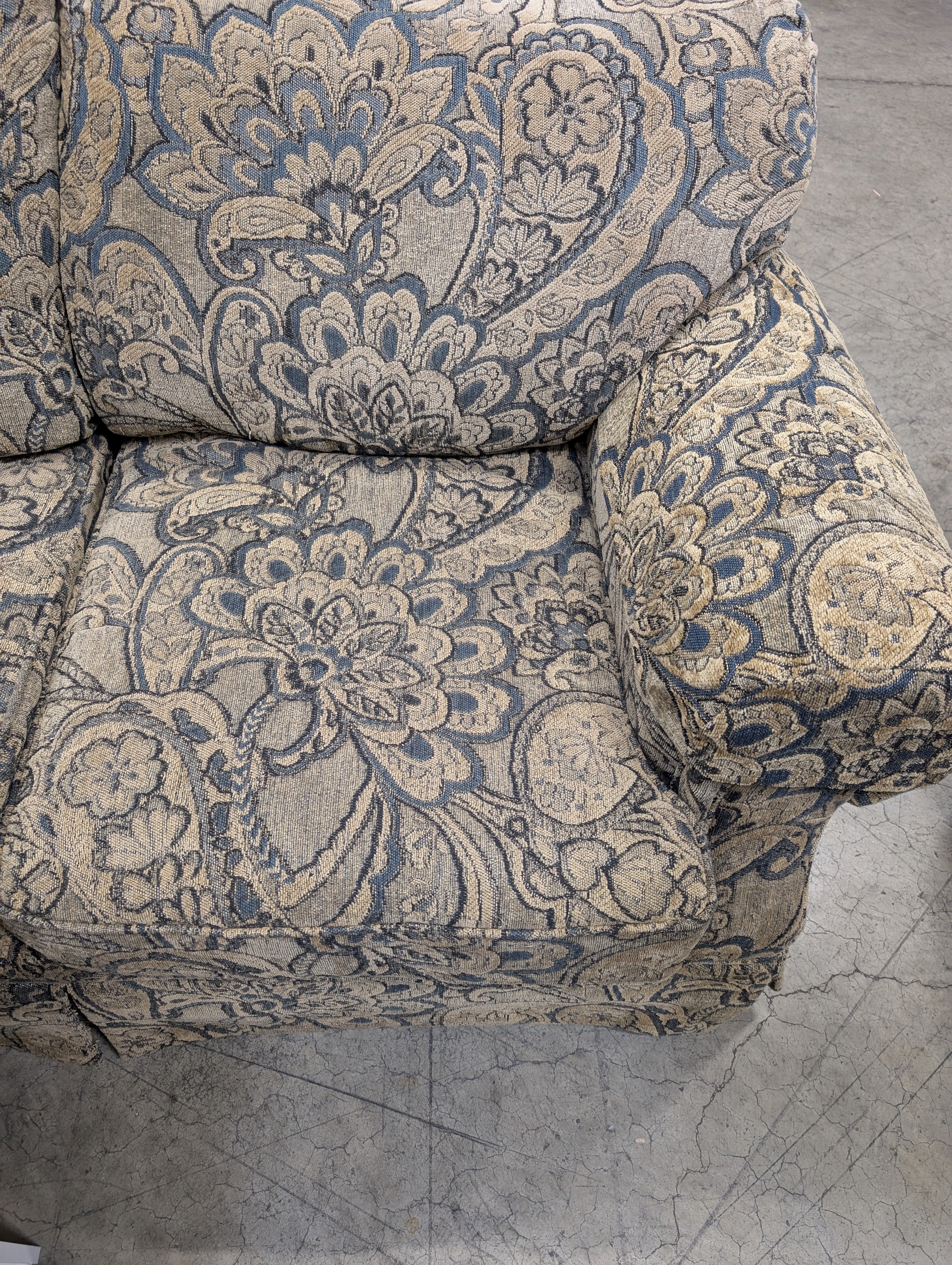 Flexsteel Ornate Damask Pattern Sofa