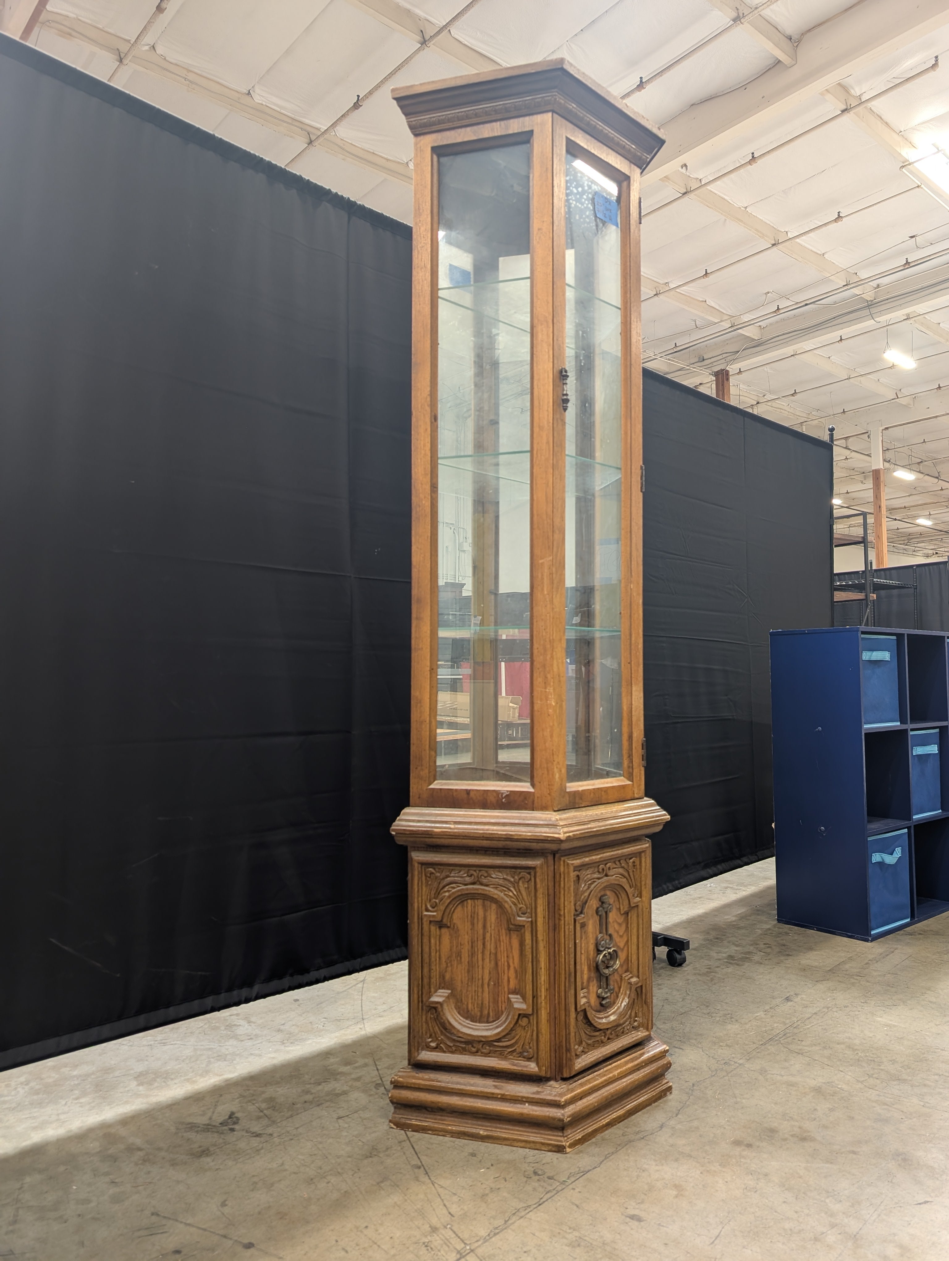 Traditional Hardwood Corner Display Cabinet with Glass Shelves