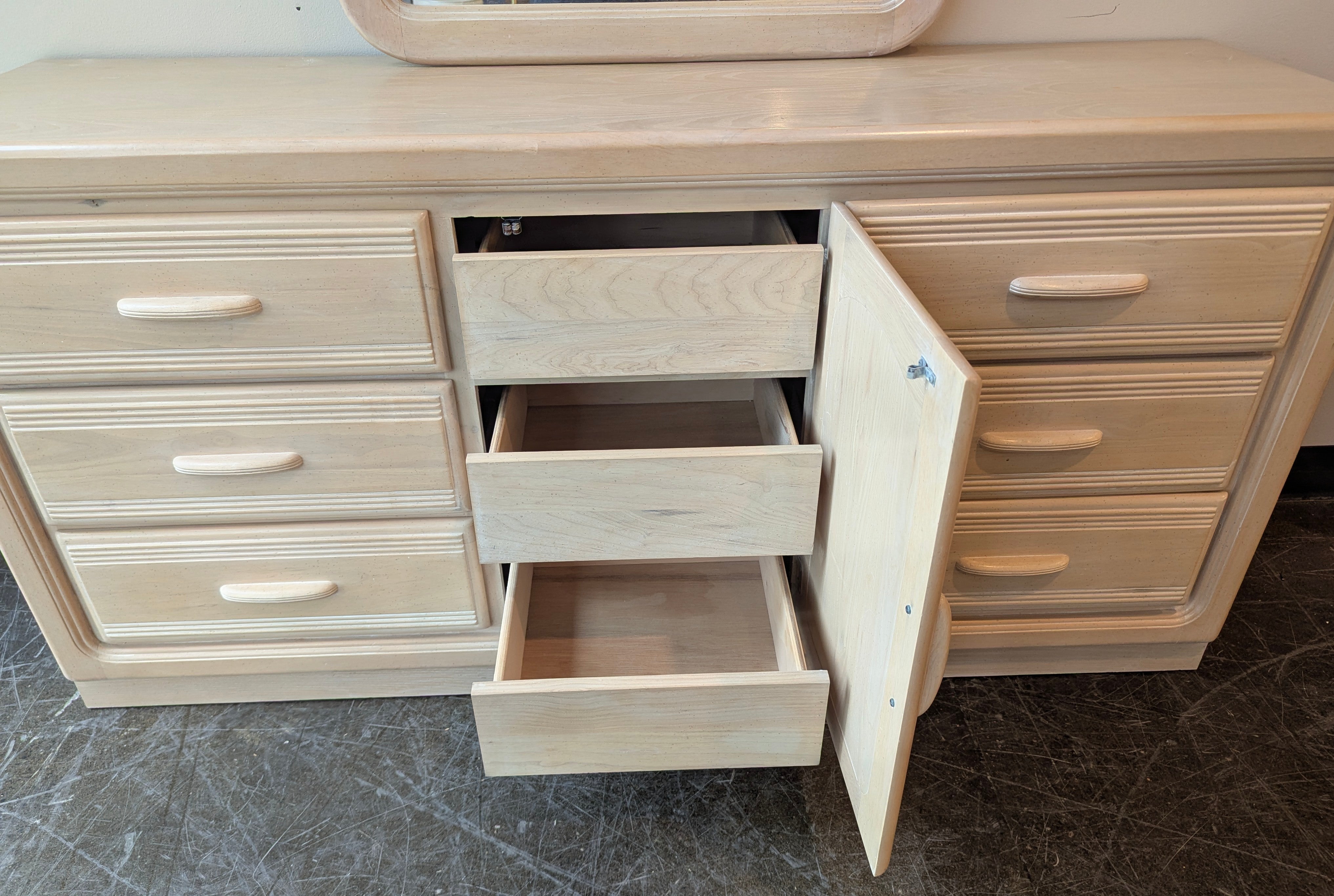 Blonde Wood Dresser with Arched Mirror | Six Drawer Storage Cabinet