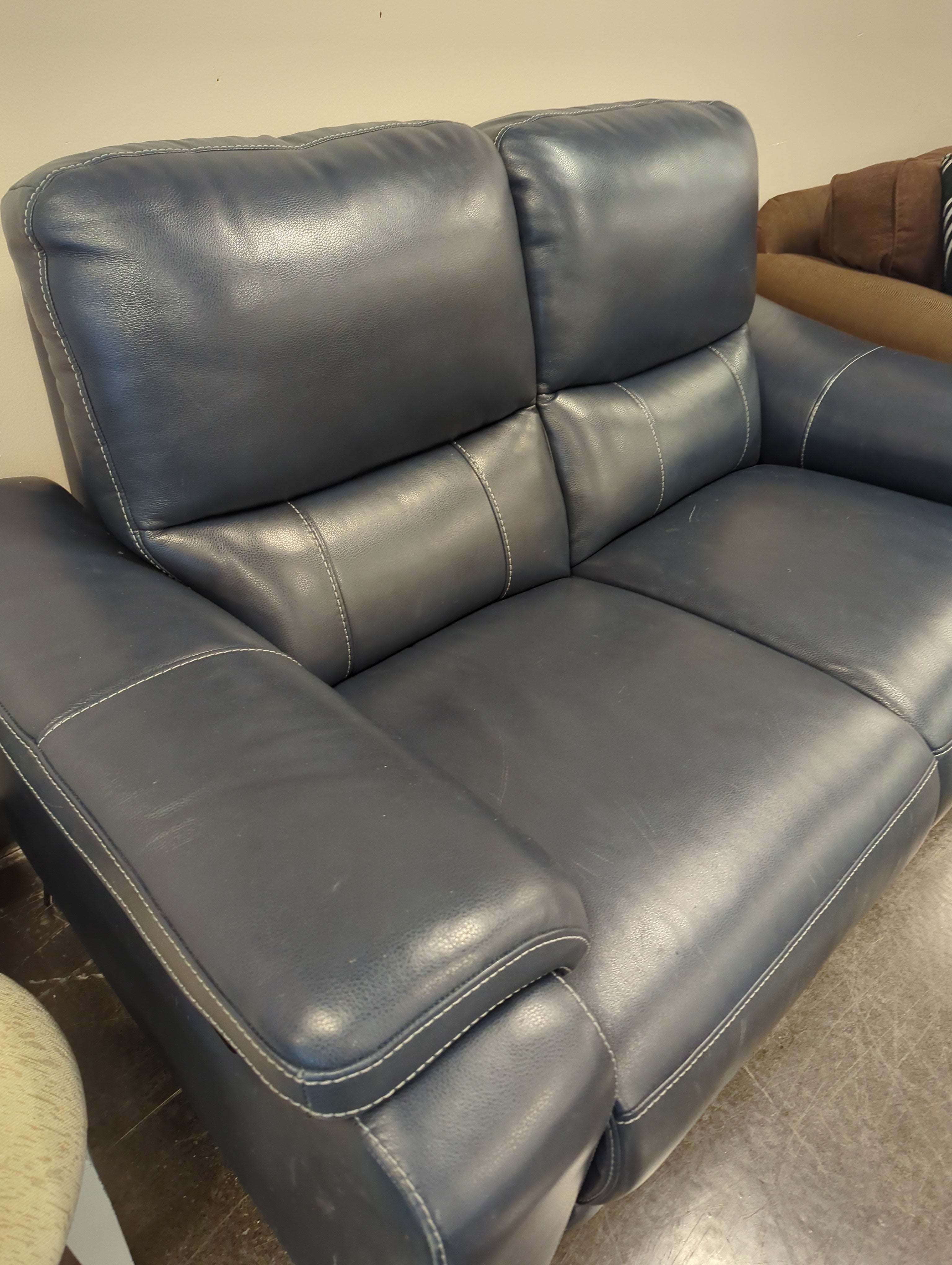 Costco Indigo Bay Leather Power Reclining Loveseat