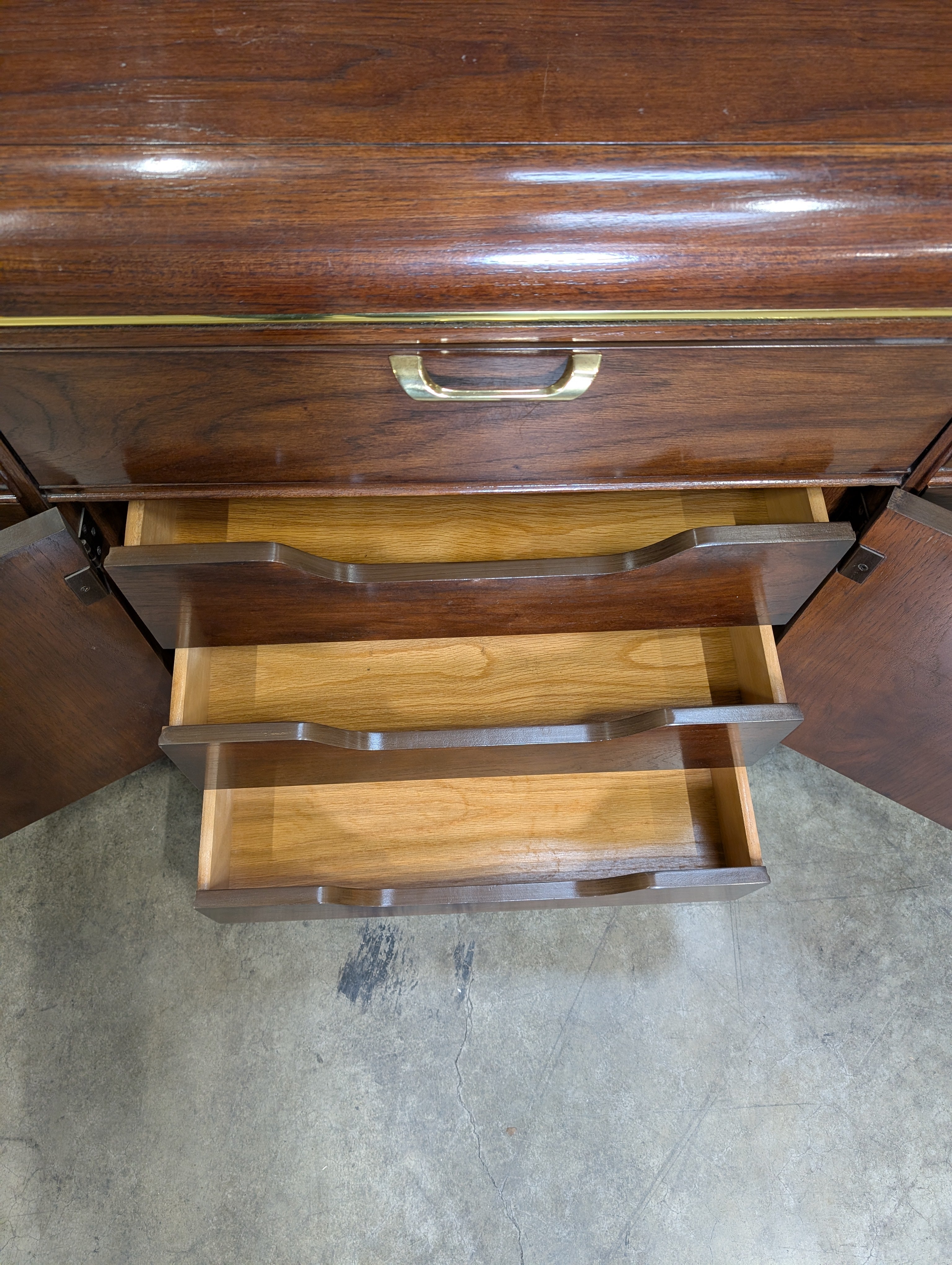 Thomasville Dark Wood Credenza