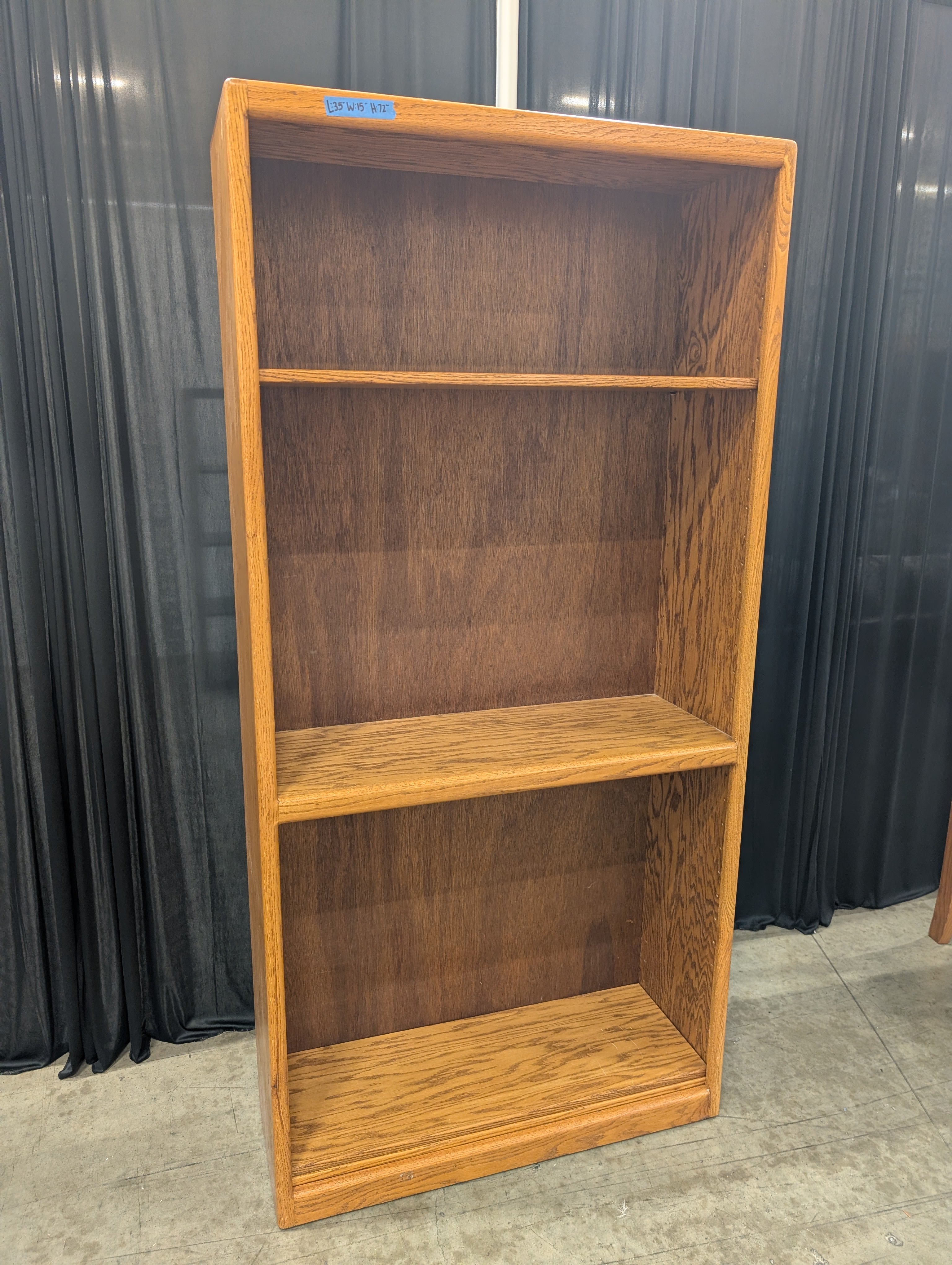 Five-Shelf Wooden Bookcase in Golden Oak
