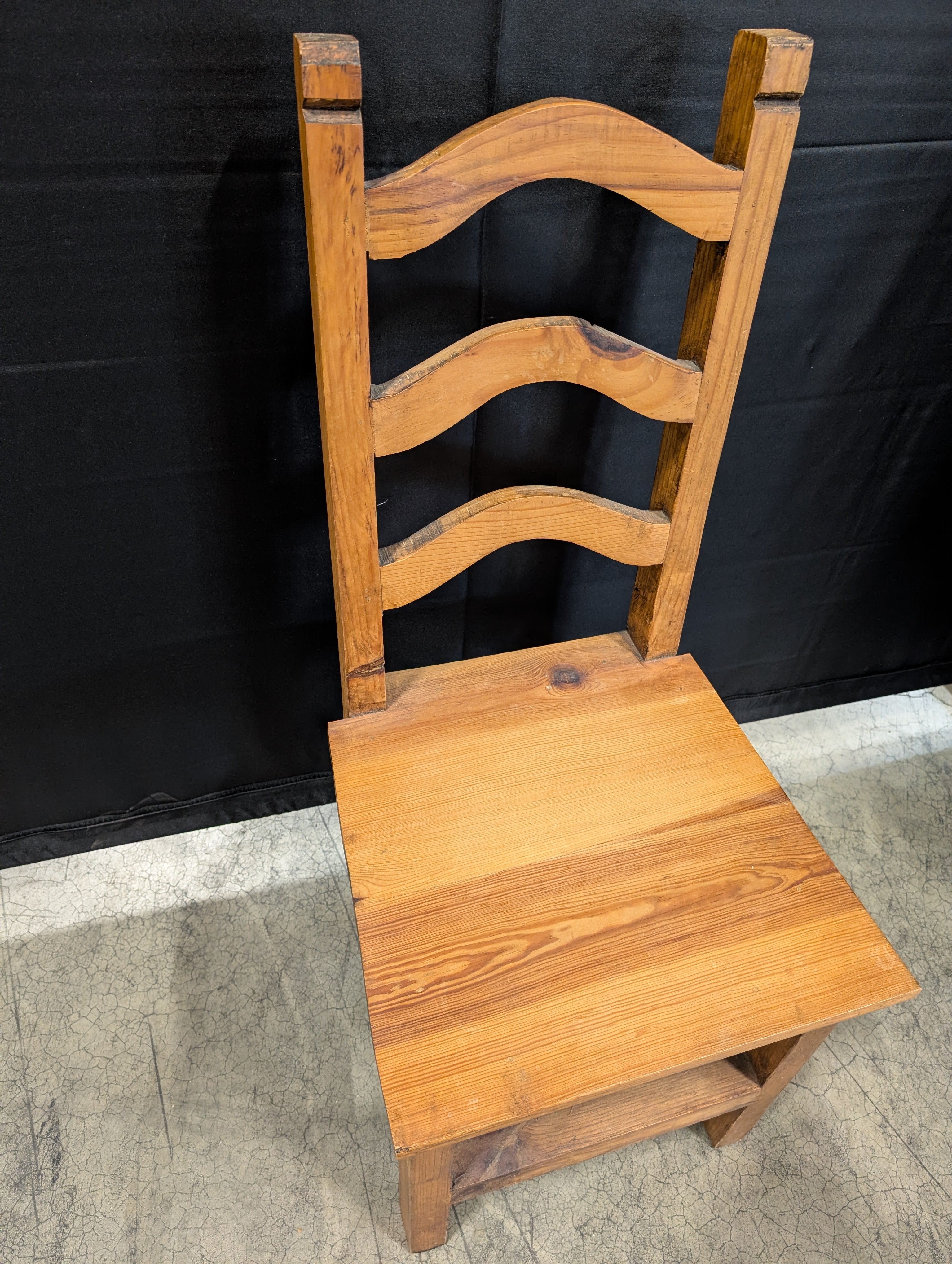 Rustic Solid Wood Ladder Back Dining Chair