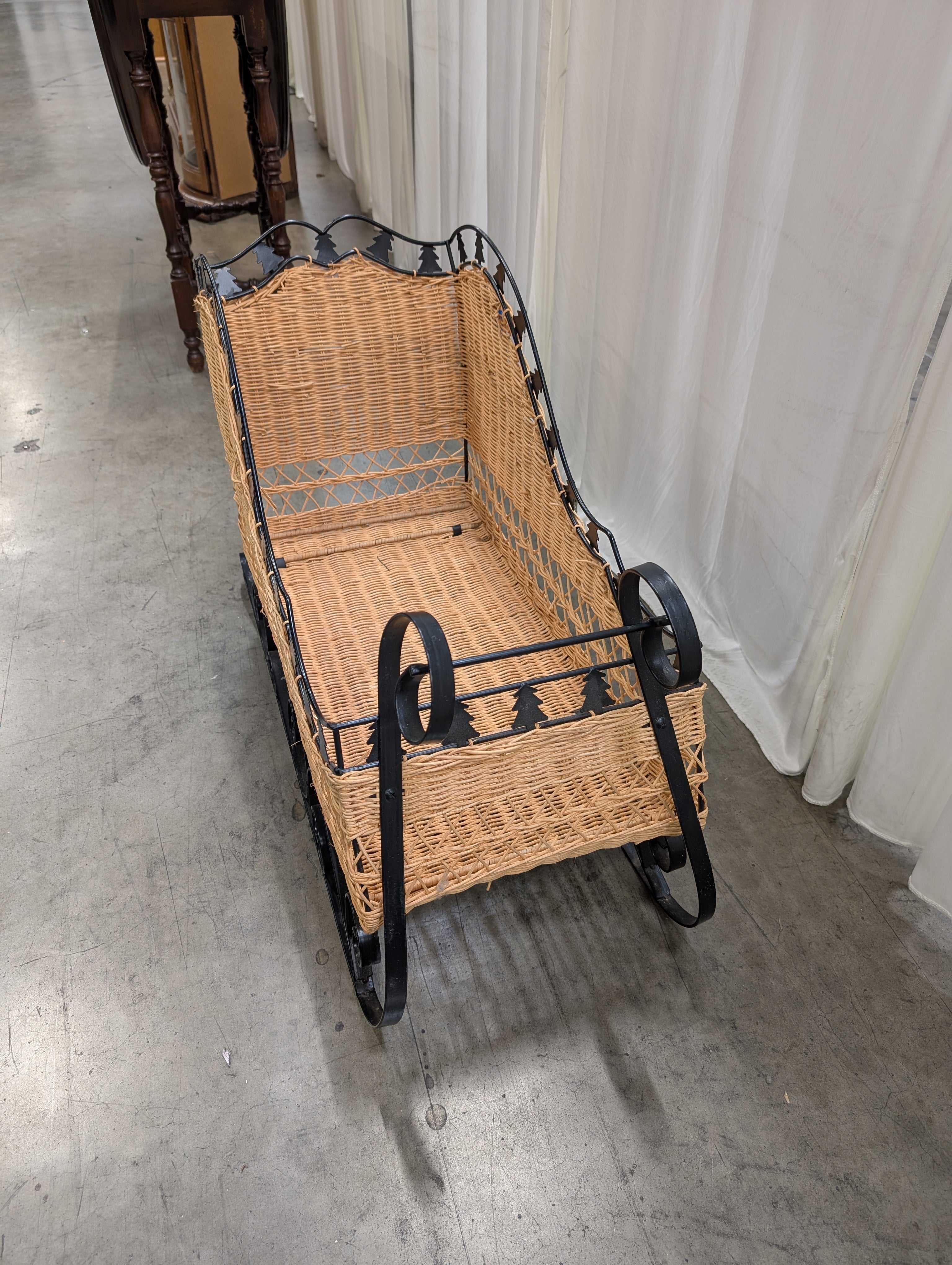 Decorative Woven Wicker Sleigh Basket with Metal Runners